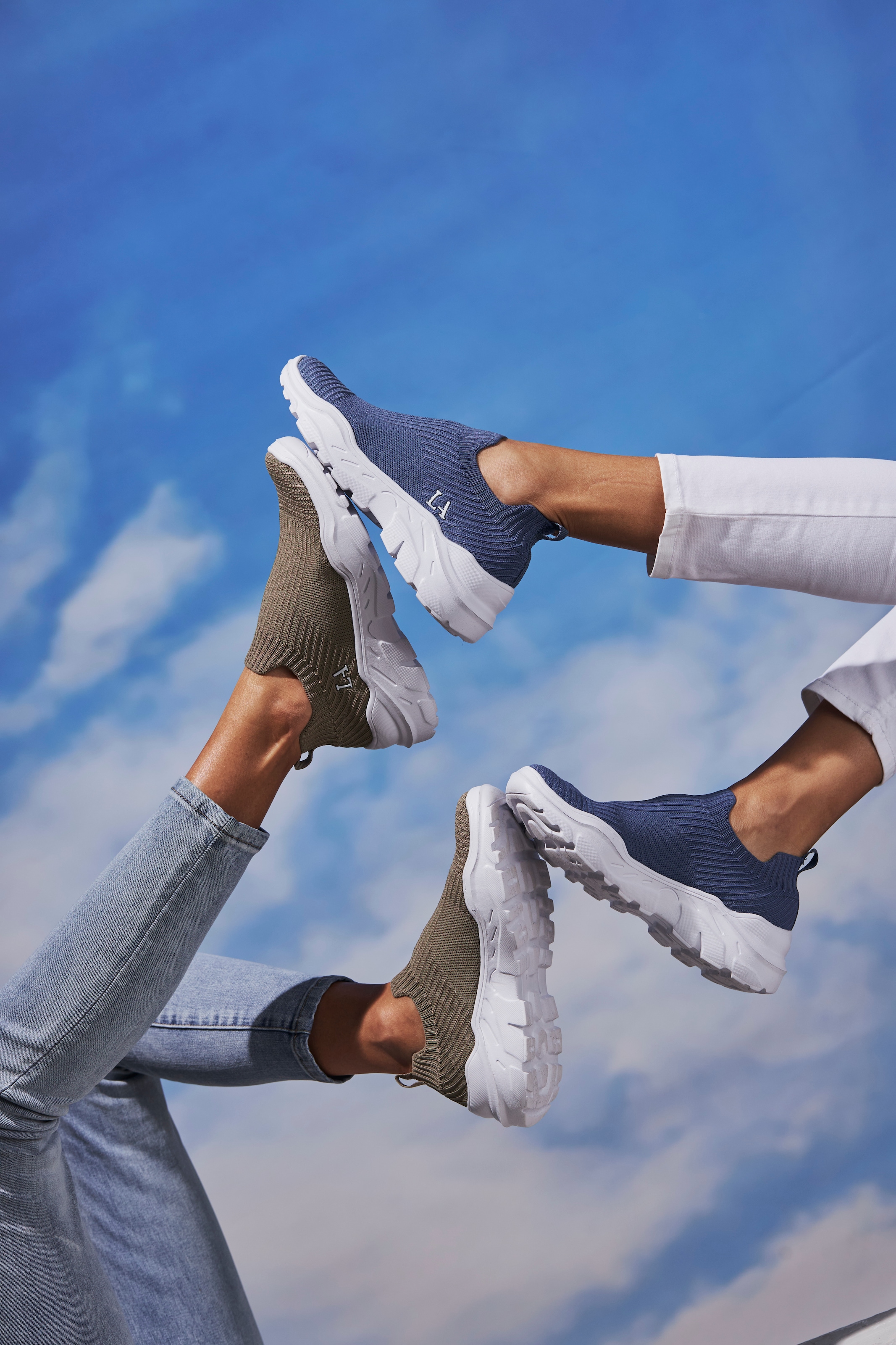 LASCANA Sneaker, Halbschuh, Slipper, Freizeitschuh zum Reinschlüpfen VEGAN