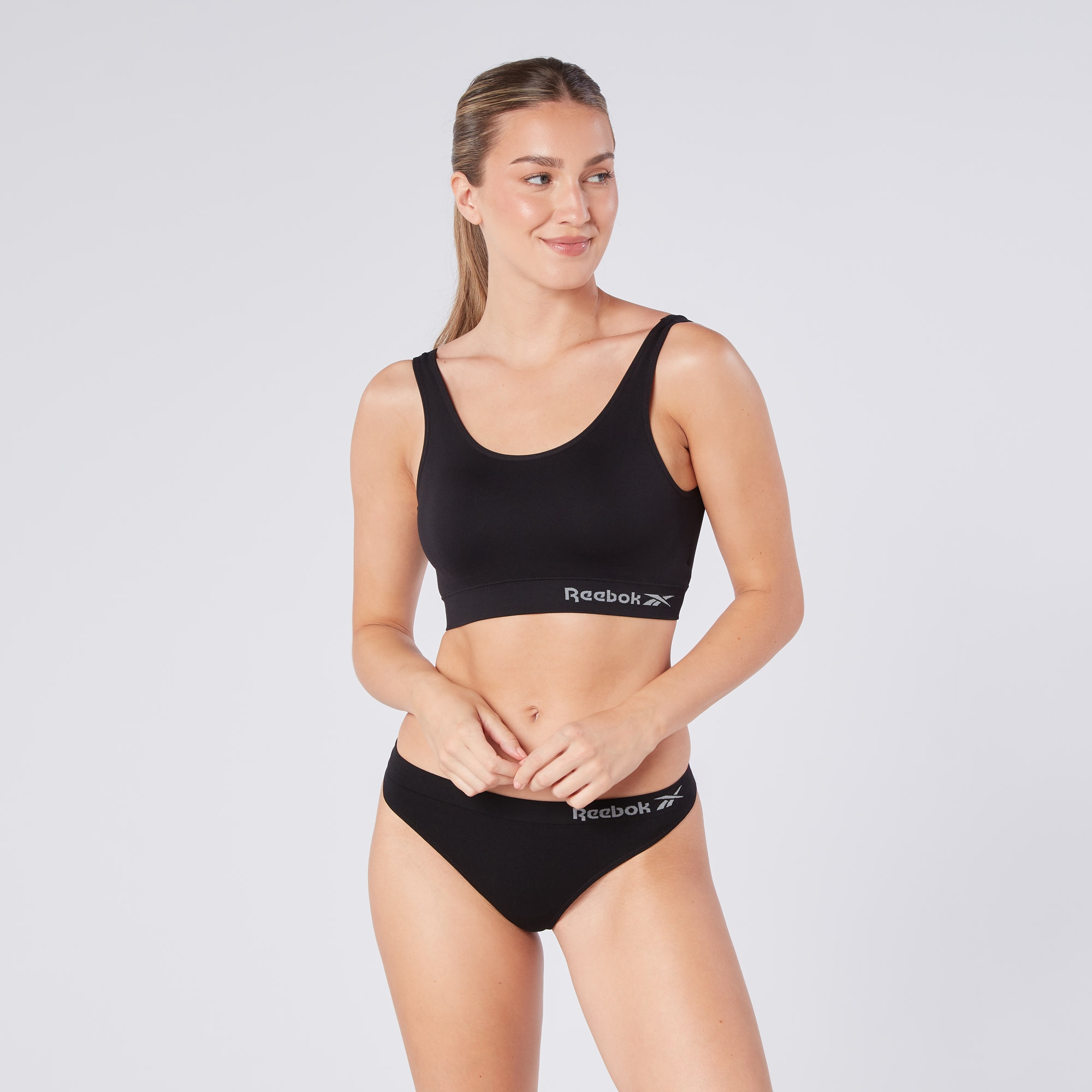 Image of Reebok Bustier "KIRA" breite Träger, ohne Verschluss, bequem, basic, ohne Bügel, mit Logo