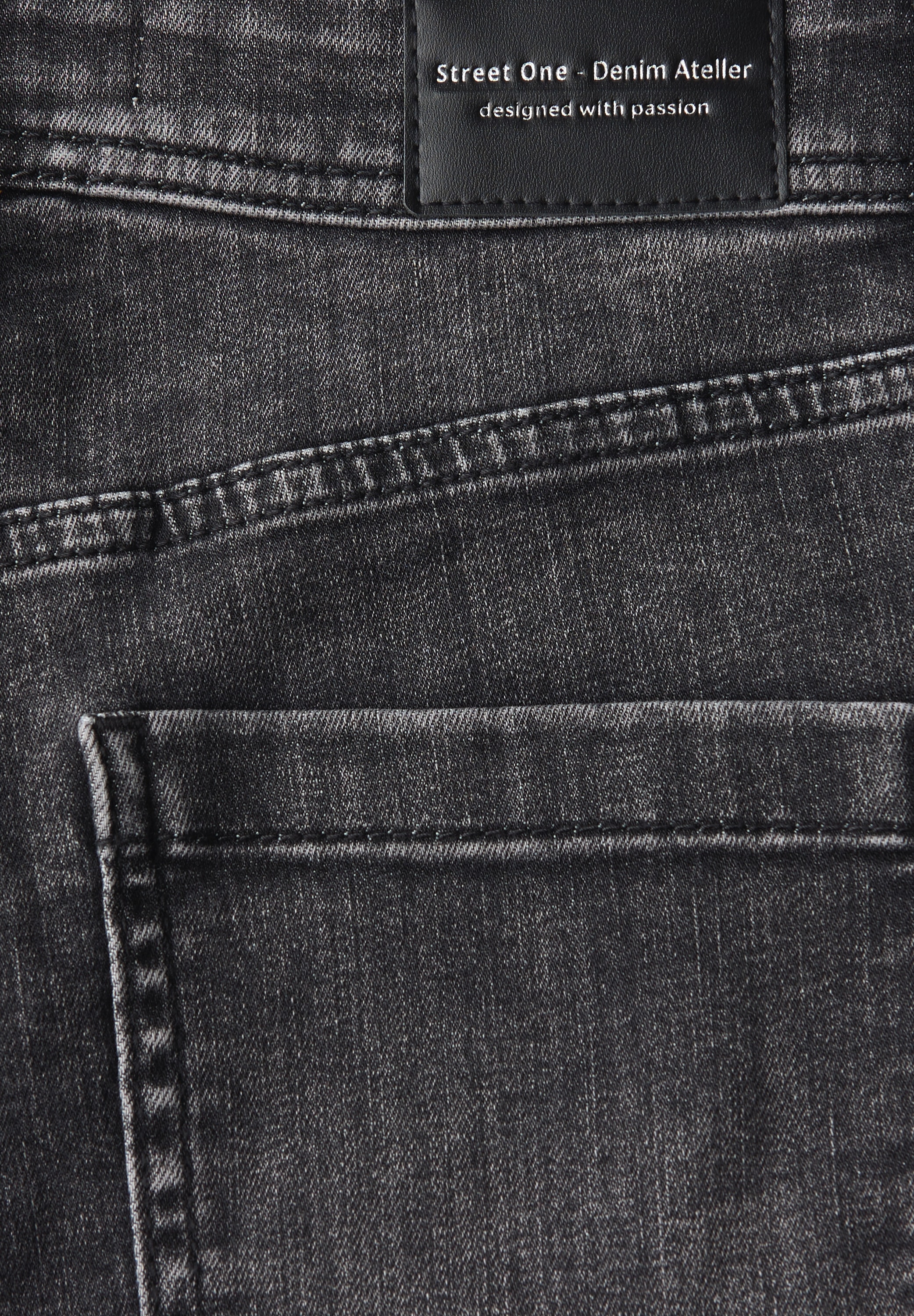 STREET ONE Bootcut-Jeans, mit grossen Front-Taschen