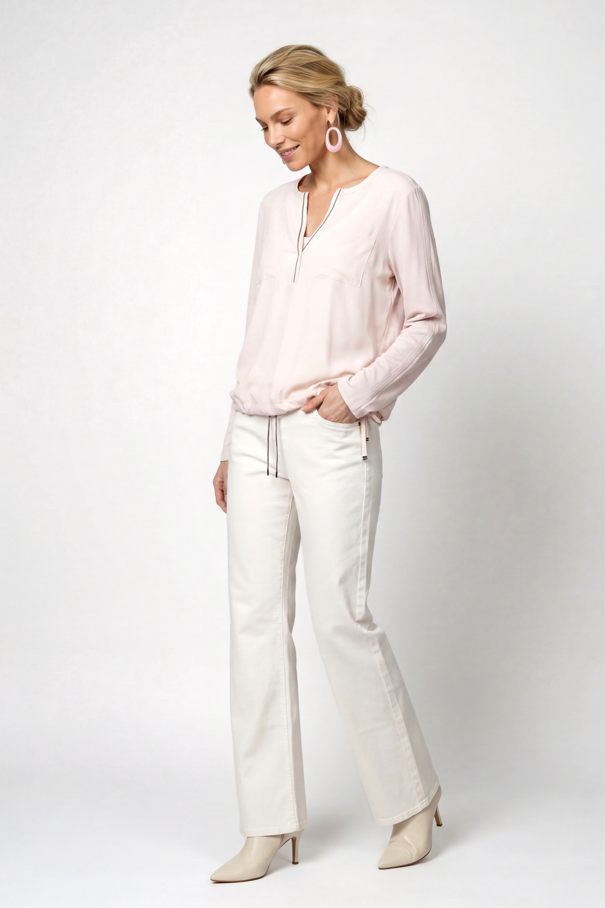 Monari Blouse à enfiler »Schluse Basic Schmuck« coupe régulière avec col en V