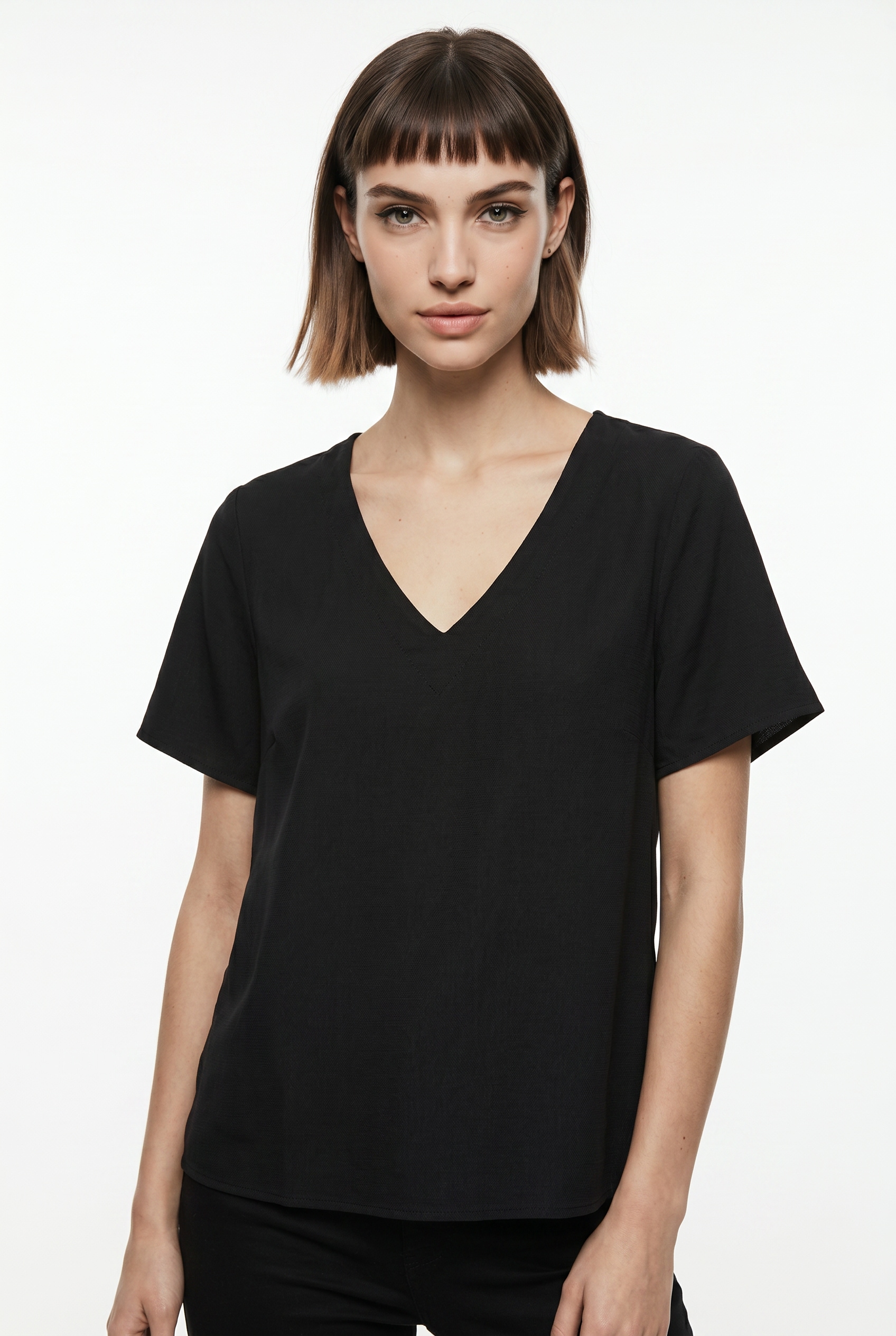 Image of Vero Moda Blusenshirt "VMMYMILO S/S V-NECK TOP WVN GA" mit klassischem Schnitt