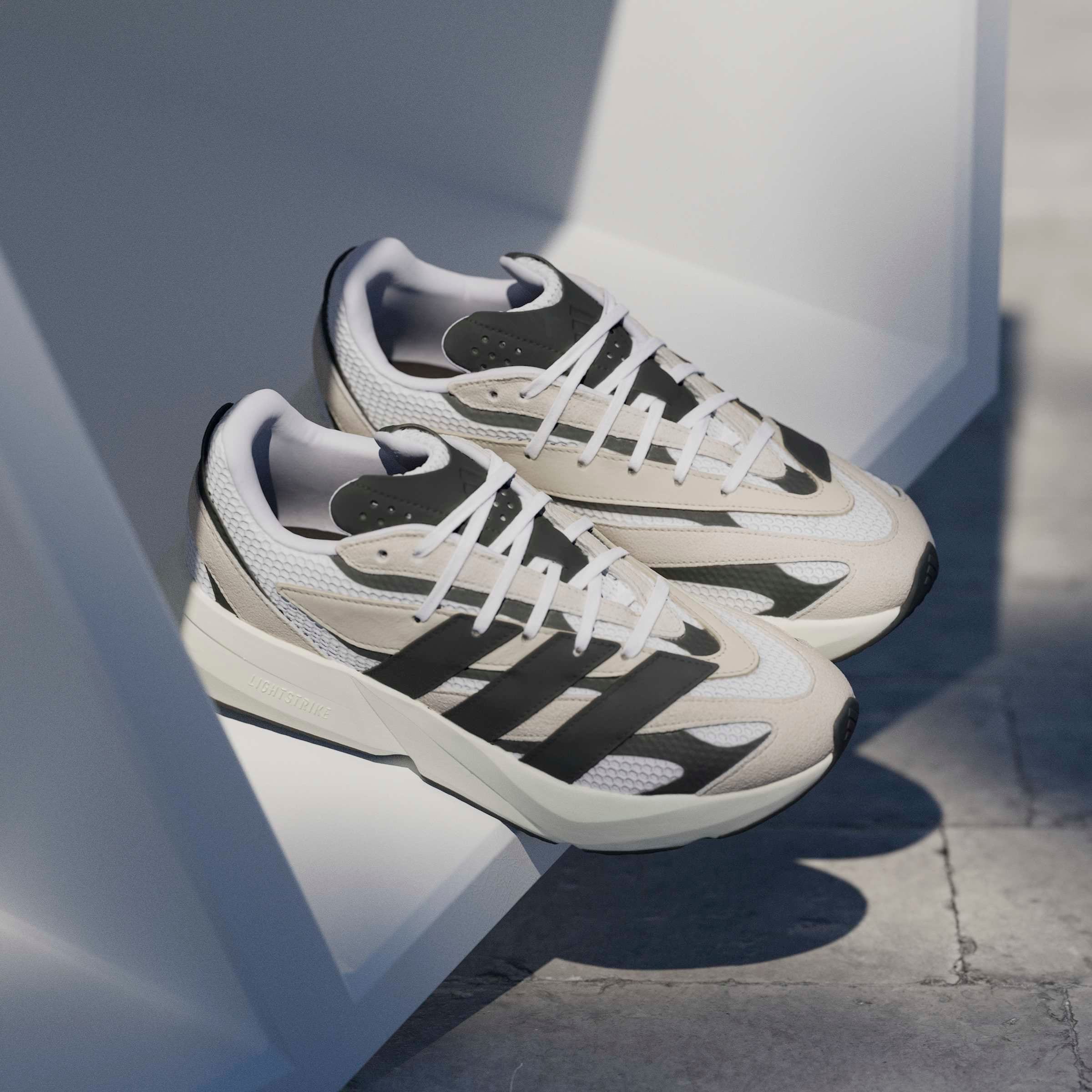 adidas Sportswear Sneakers »LIGHTBLAZE«