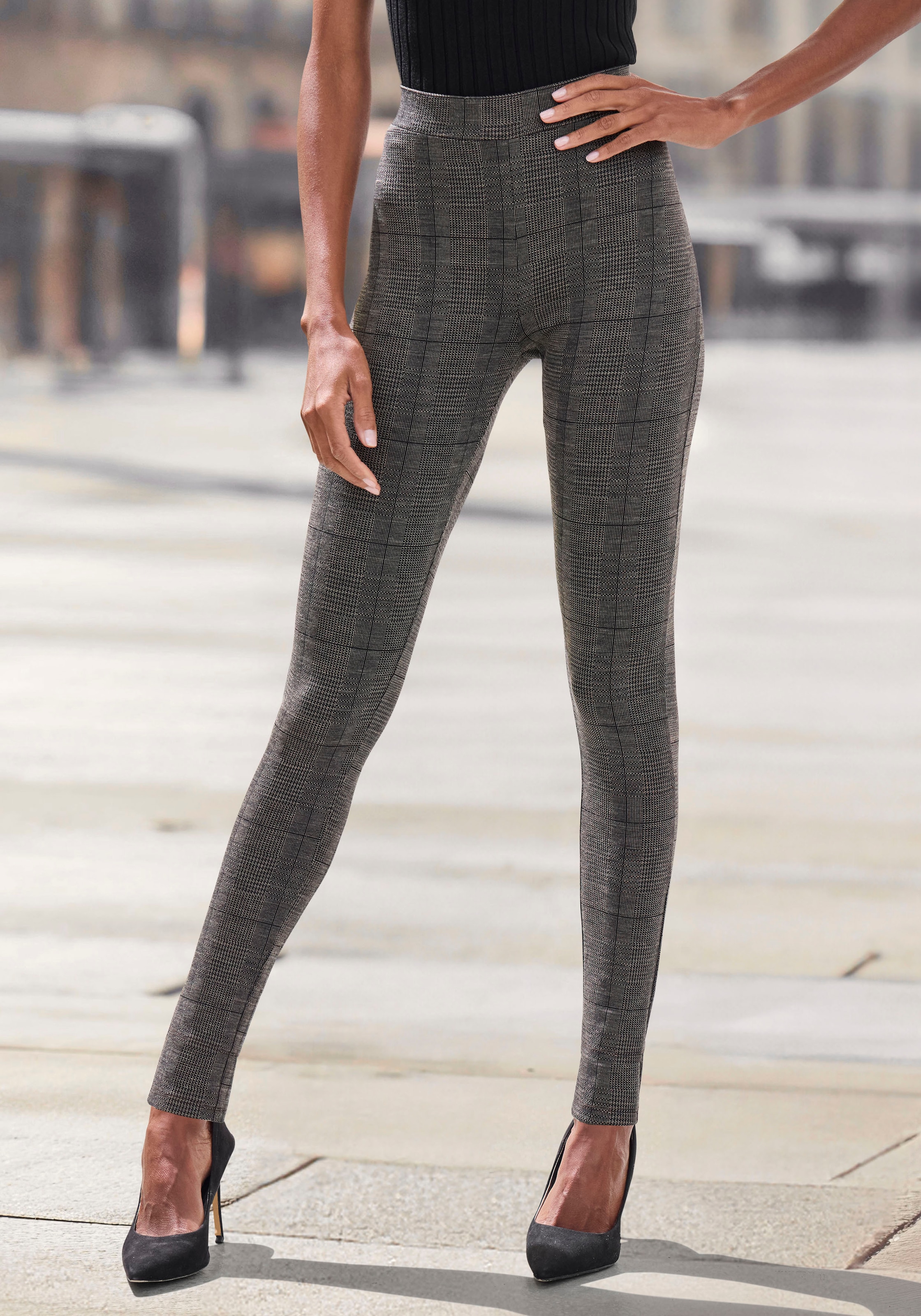 LASCANA Leggings, mit zwei Gesässtaschen, Jeggings, elastisch