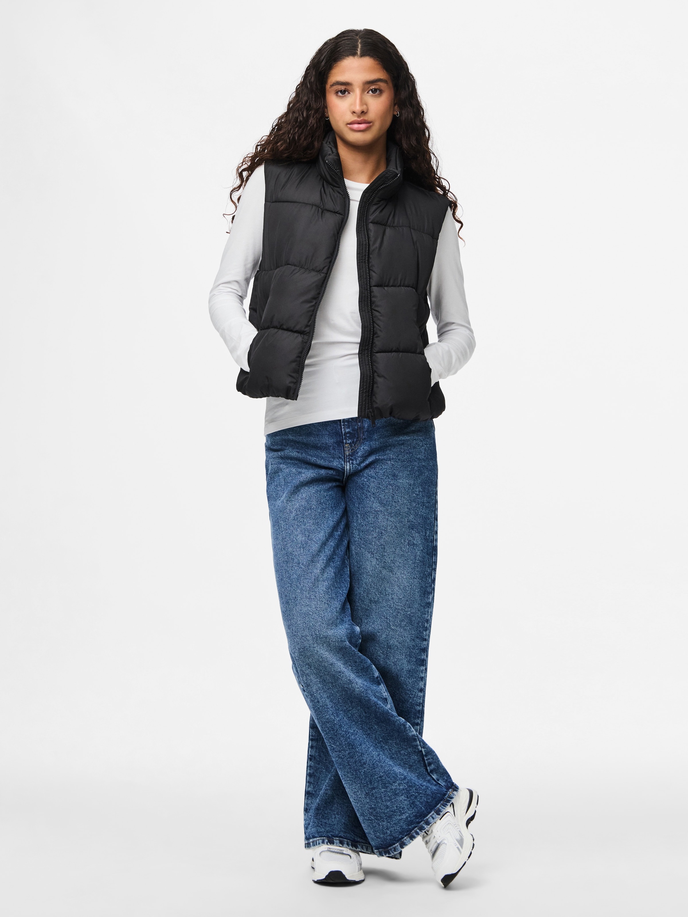 pieces Gilet matelassé »PCBEE NEW SHORT PUFFER VEST NOOS BC« fibre synthétique