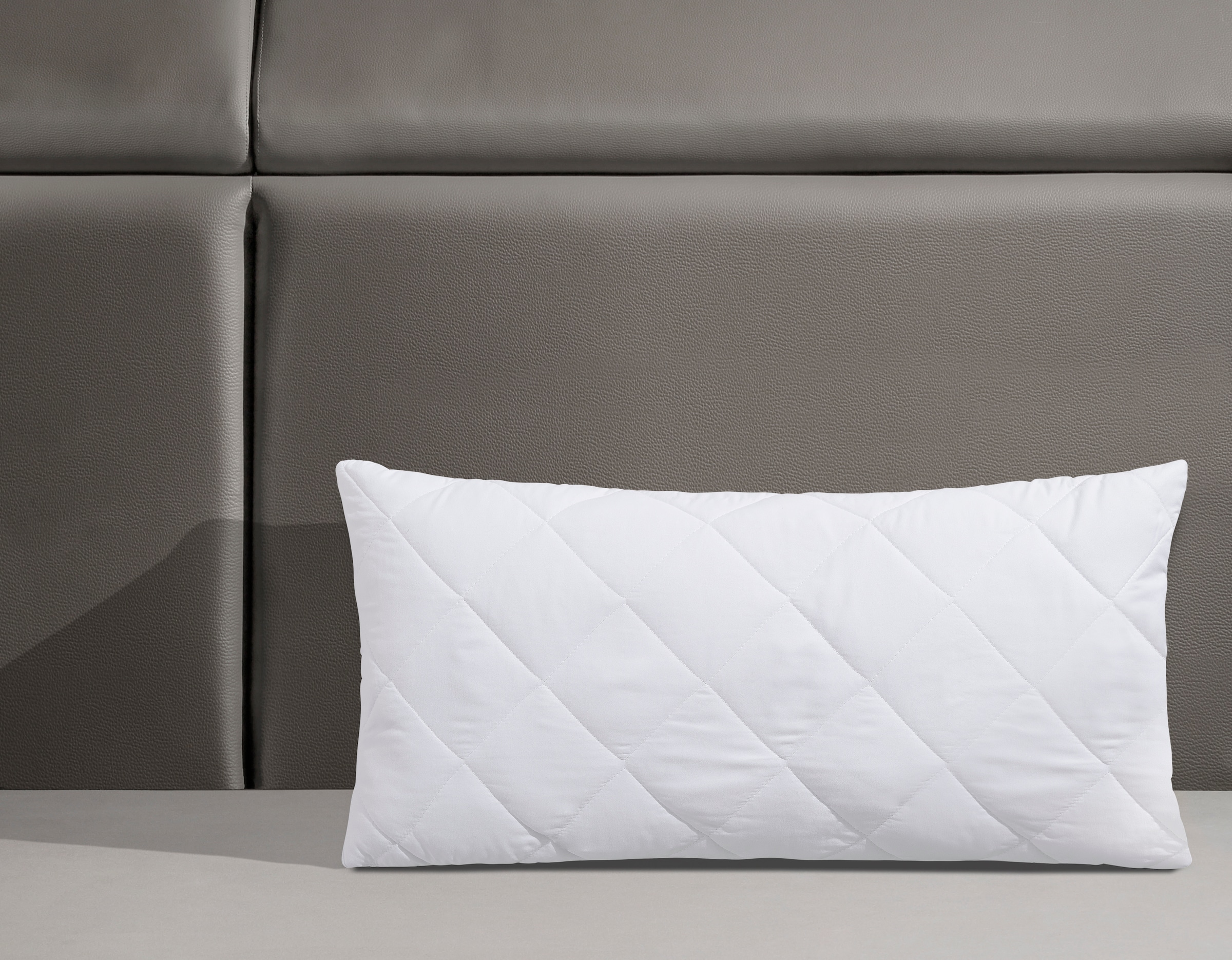 GOODproduct Microfaserkissen "Microlux Kopfkissen 40x80 cm, 80x80 cm" Füllung: 3D-Faserbällchen 1 Stk. tlg. Kissen, in den Farben: weiss, blau, rosa & grün