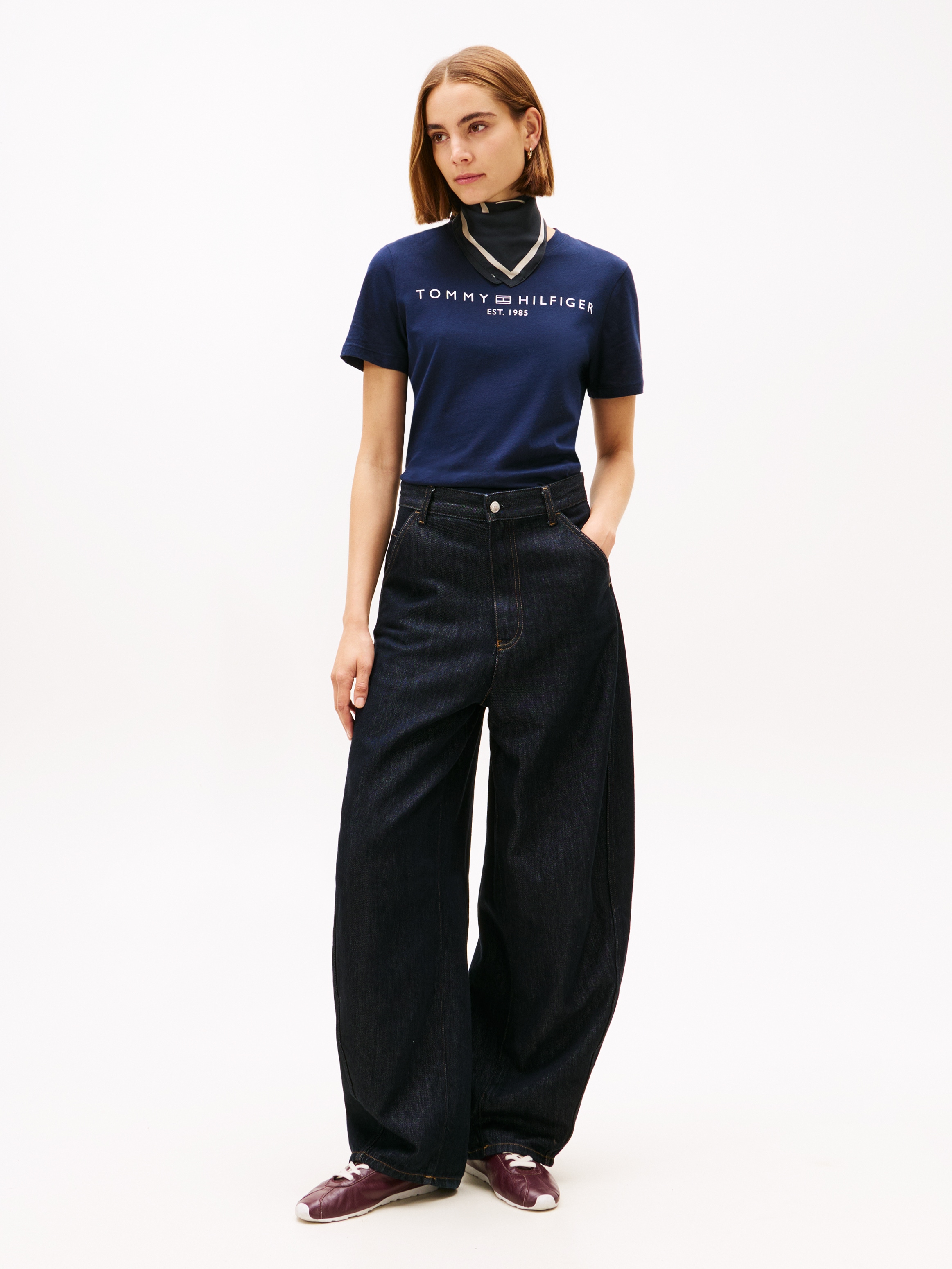 Tommy Hilfiger T-Shirt »REG CORP LOGO C-NK mit Logoschriftzug und Stickerei«, meliert, casual, regular fit, Baumwolle, Rundhals