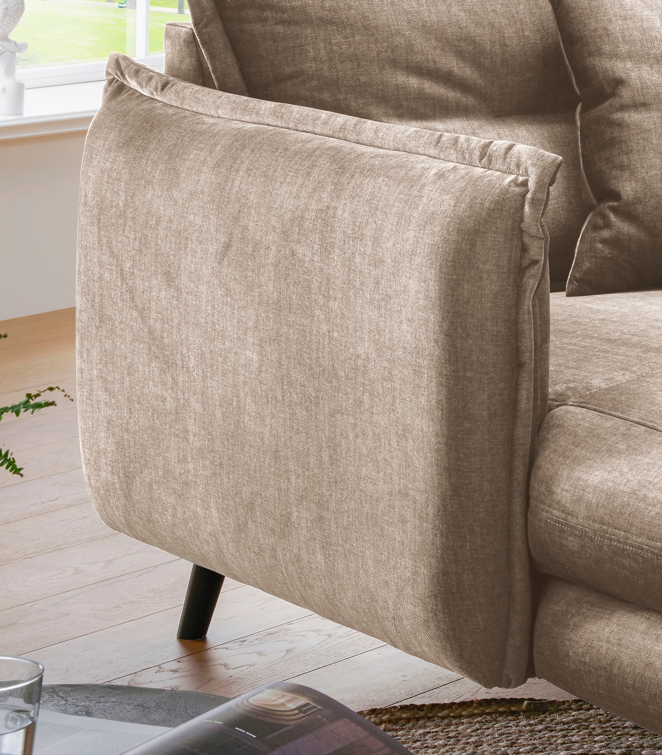 INOSIGN Loveseat »Lazio«, moderner Sessel mit einer bequemen Polsterung, 2 Stk. Zierkissen