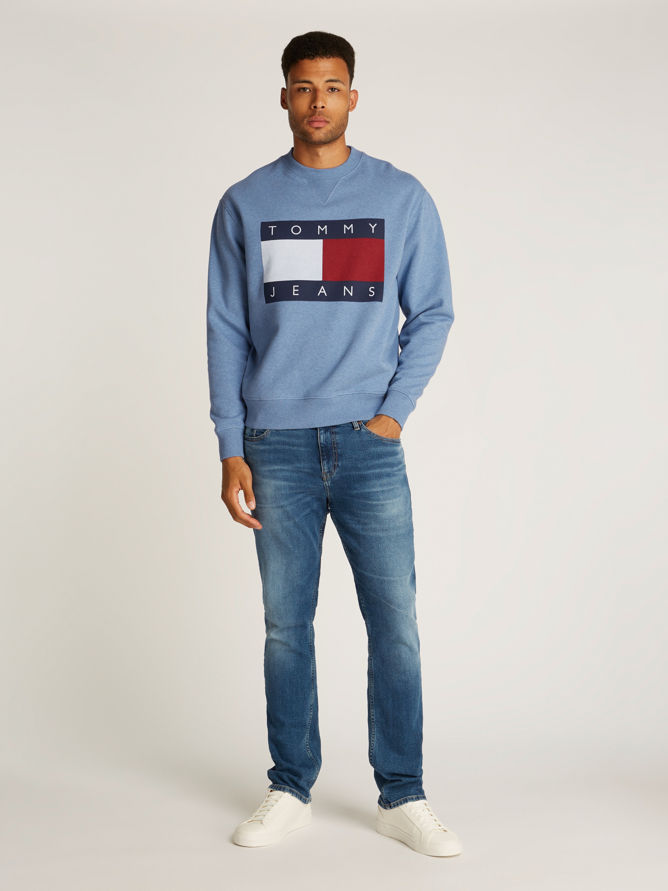 Tommy Jeans Sweatshirt »TJM MELANGE FLAG CREW«, mit grossem Logo