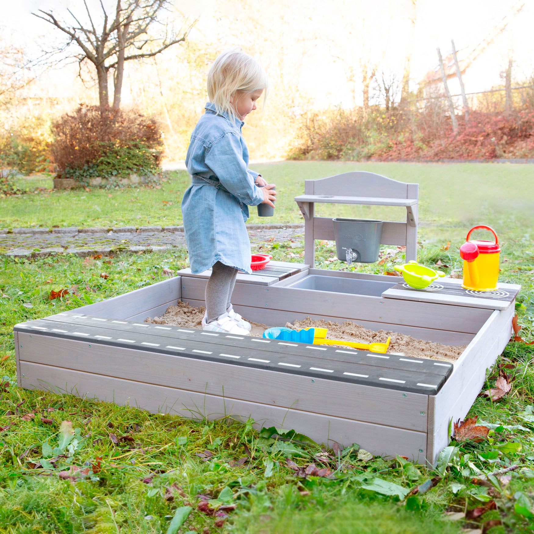 roba® Sandkasten »117 x 118 x 54 cm, mit Matschküche, grau« FSC® - schützt Wald