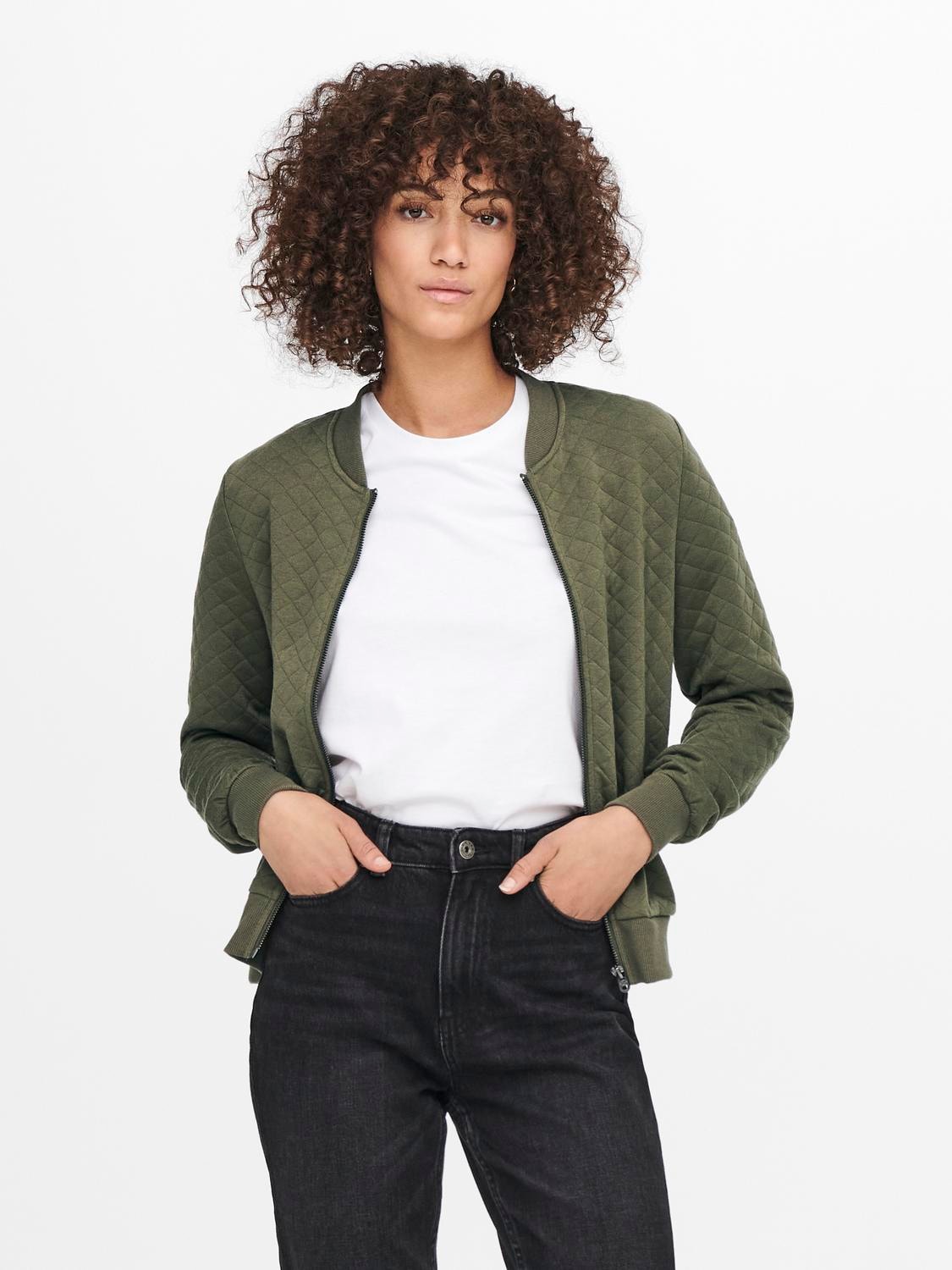 ONLY Veste sweat »ONLJOYCE L/S BOMBER SWT NOOS« Polyester, coupe régulière