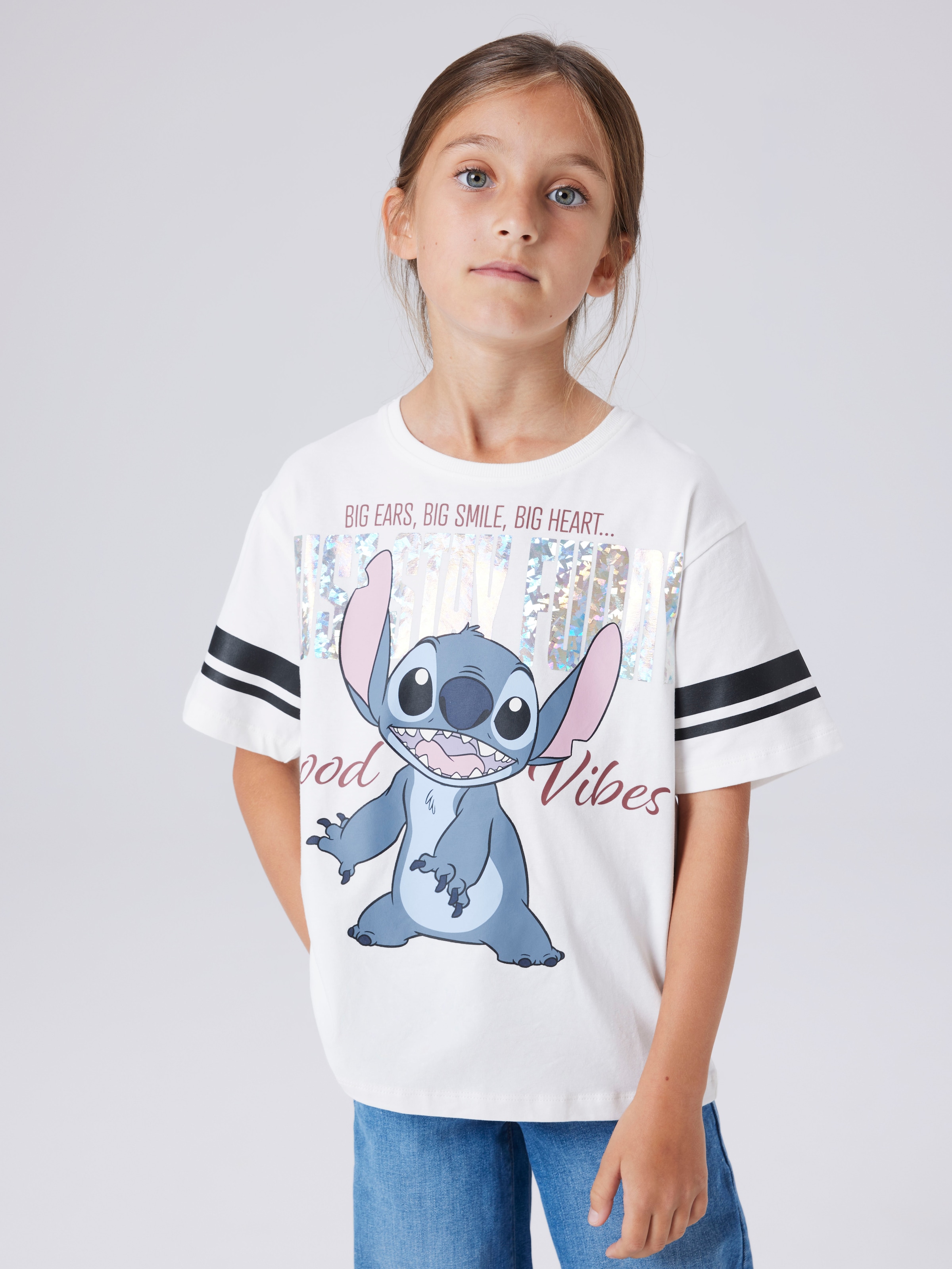 Name It T-Shirt »NKFDYMI STITCH SS NREG TOP BOX NOOS WDI« mit wunderschönem Glitzerdruck