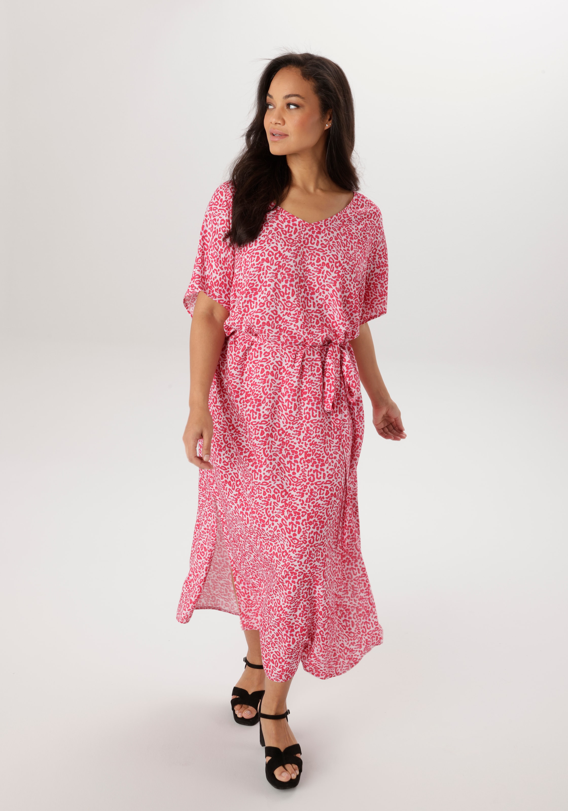 Image of Aniston PLUS Strandkleid