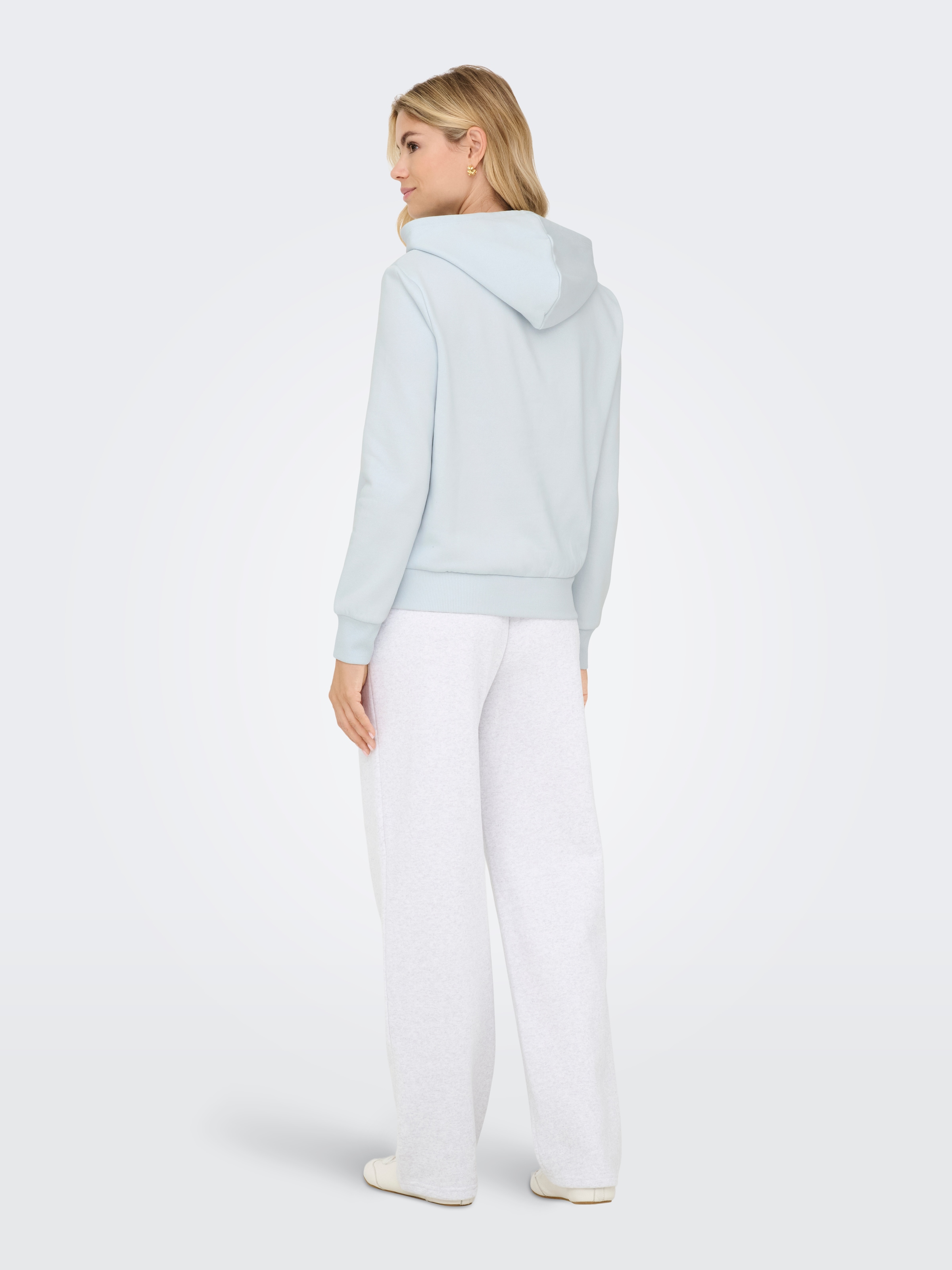 ONLY Kapuzensweatshirt »ONLNOLI L/S HEART HOOD SWT NOOS«, Baumwollmischung, regular fit
