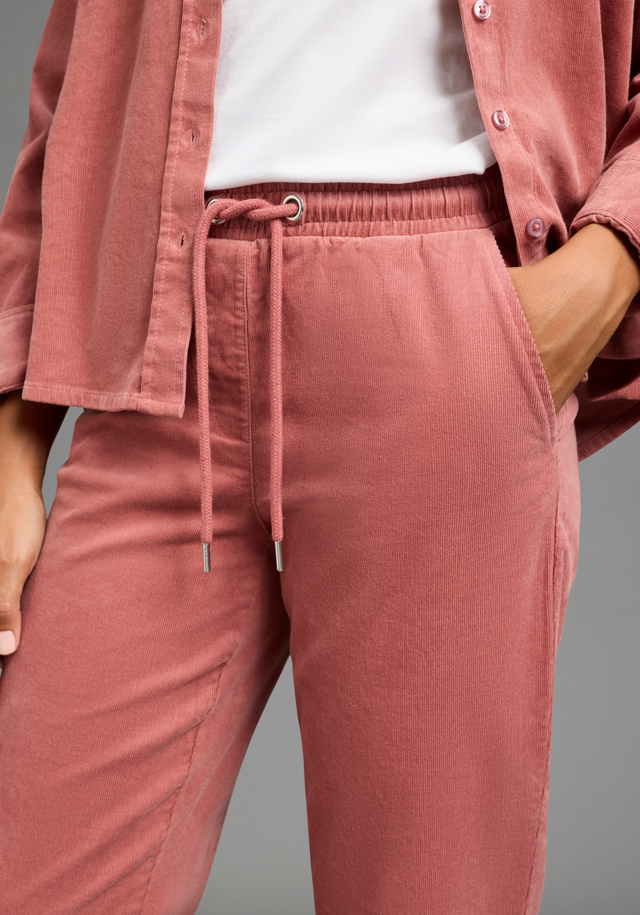 Laura Scott Pantalon en velours côtelé  coupe droite, longueur cheville, aspect uni