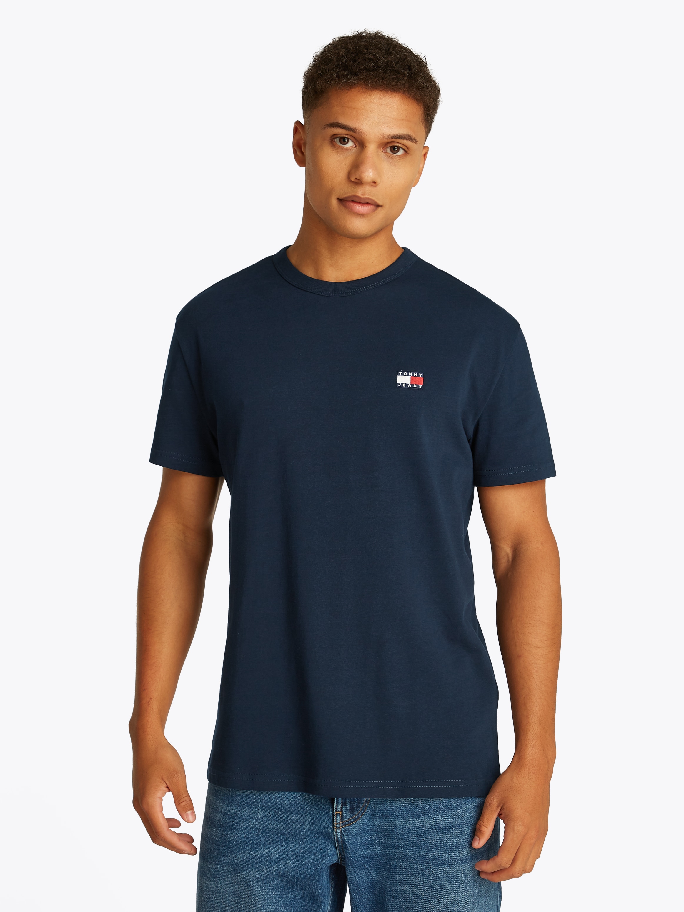 Image of Tommy Jeans T-Shirt "TJM REG BADGE TEE EXT" mit Logostickerei