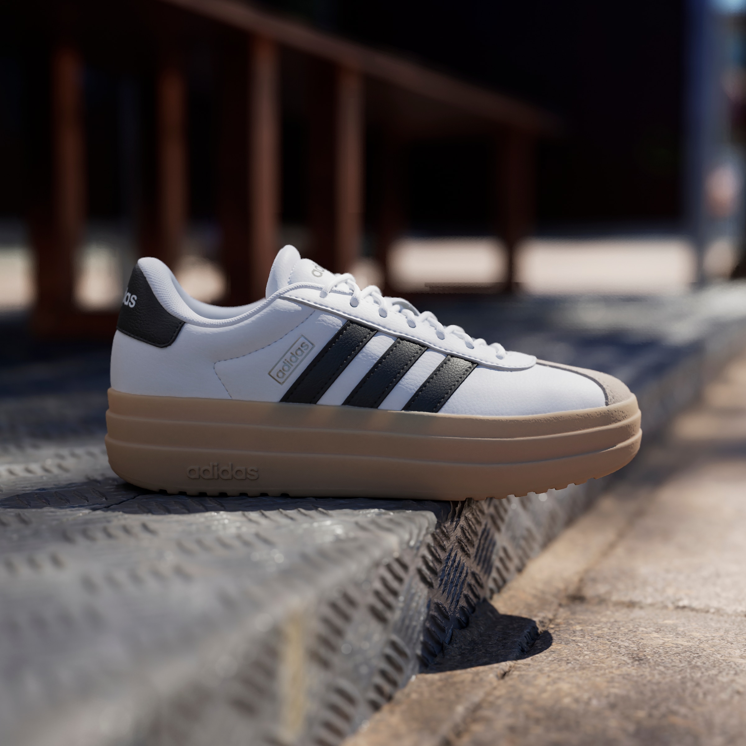 adidas Sportswear Sneaker »VL COURT BOLD«, Design auf den Spuren des adidas Gazelle Bold