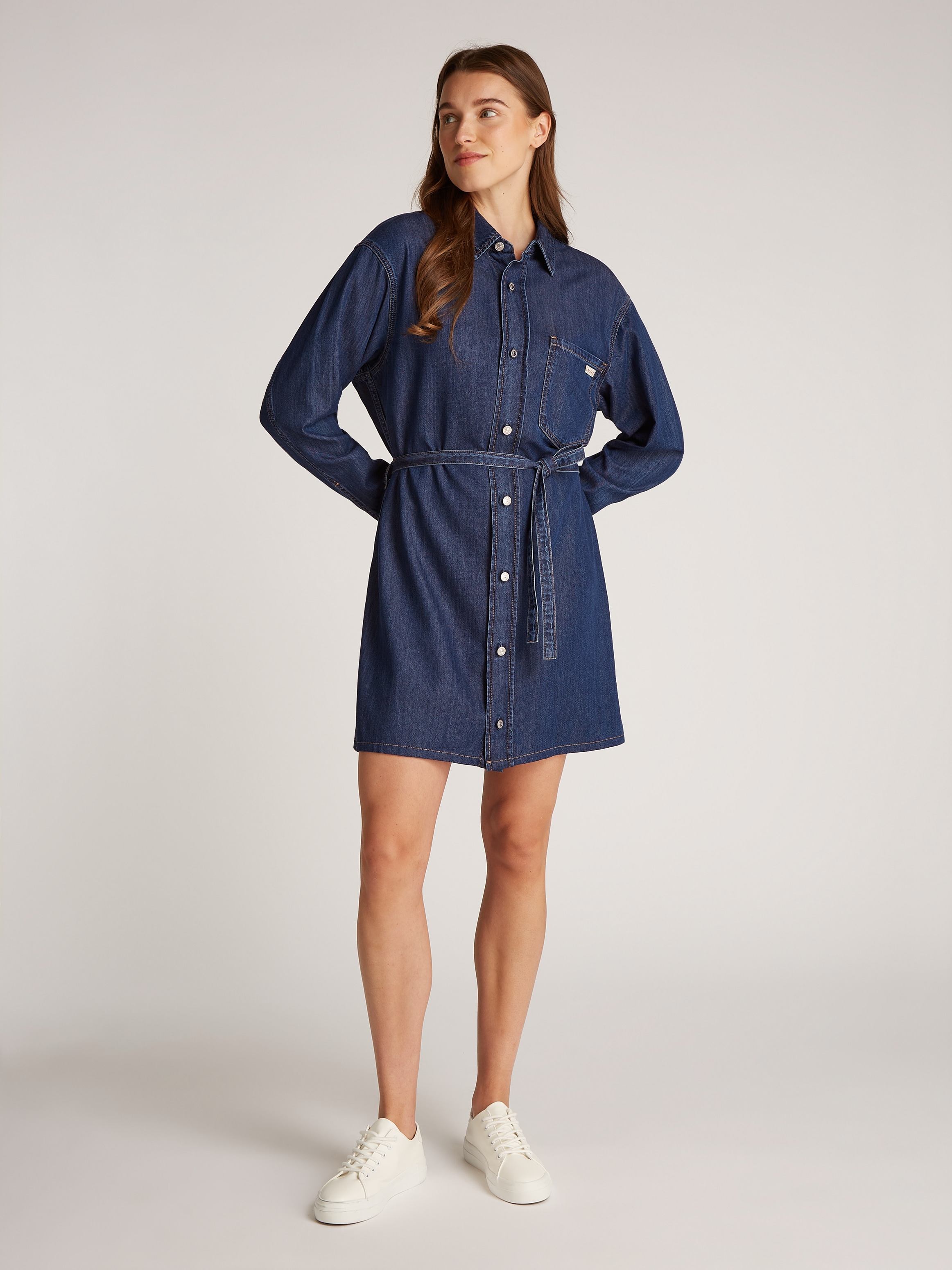 Calvin Klein Jeans Jeanskleid »BELTED TENCEL DENIM SHIRT DRESS«, mit Logostickerei