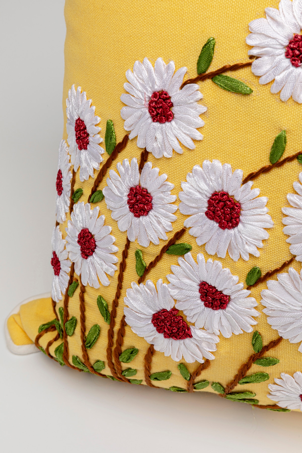 Kare Design Coussin décoratif »Margarita, Kissenhülle mit Füllung, 40x60 cm« stützt Kopf und Nacken angenehm und sorgt für erholsamen Schlaf