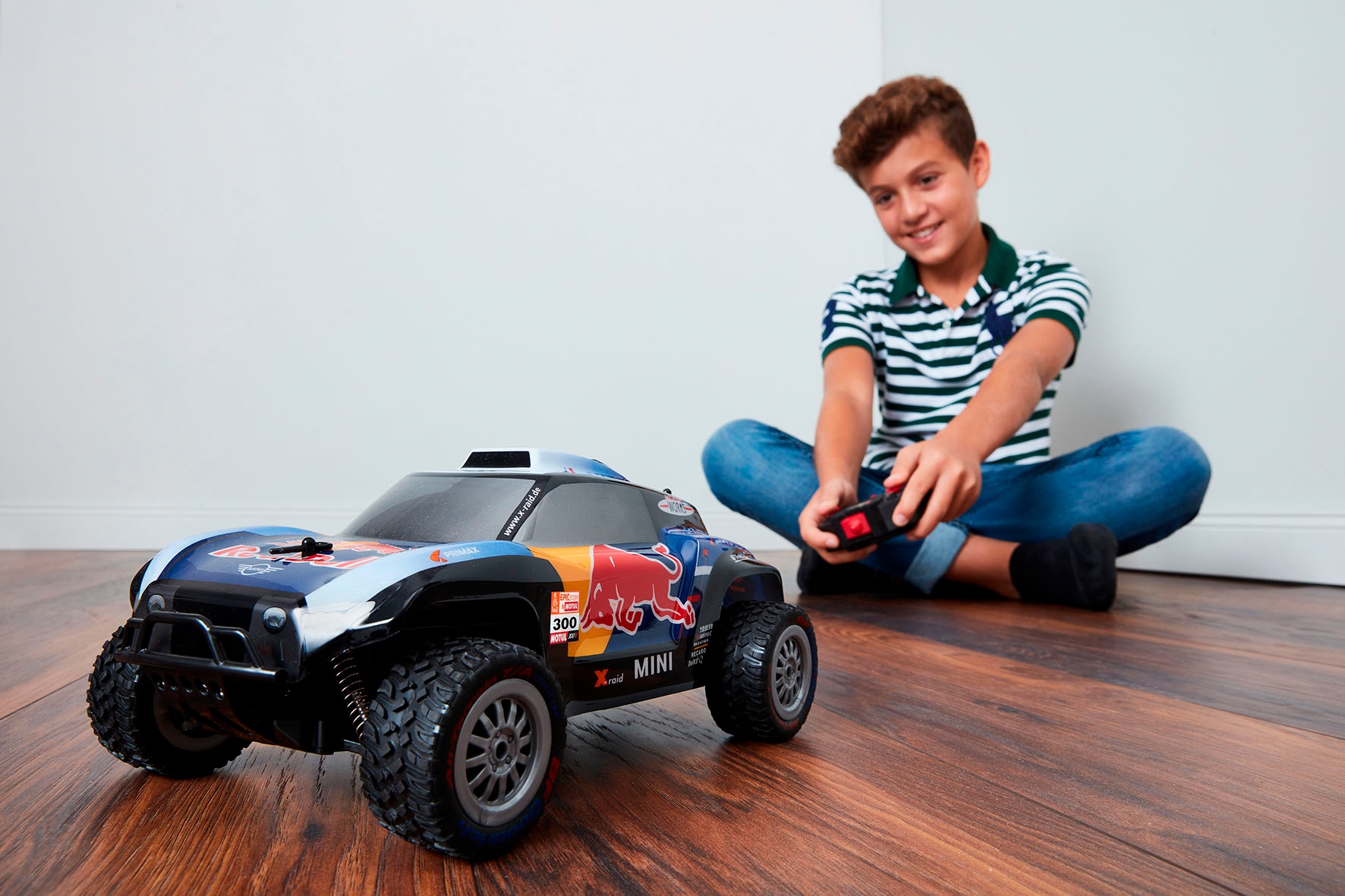 Happy People RC-Buggy »Mini Cooper JCW X-Raid Red Bull« mit Fernbedienung