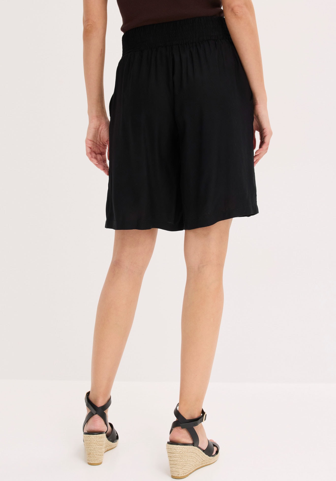 bonprix Bermuda  aus Viskose, mit elastischem Bund, Loose Fit, sportlicher Stil