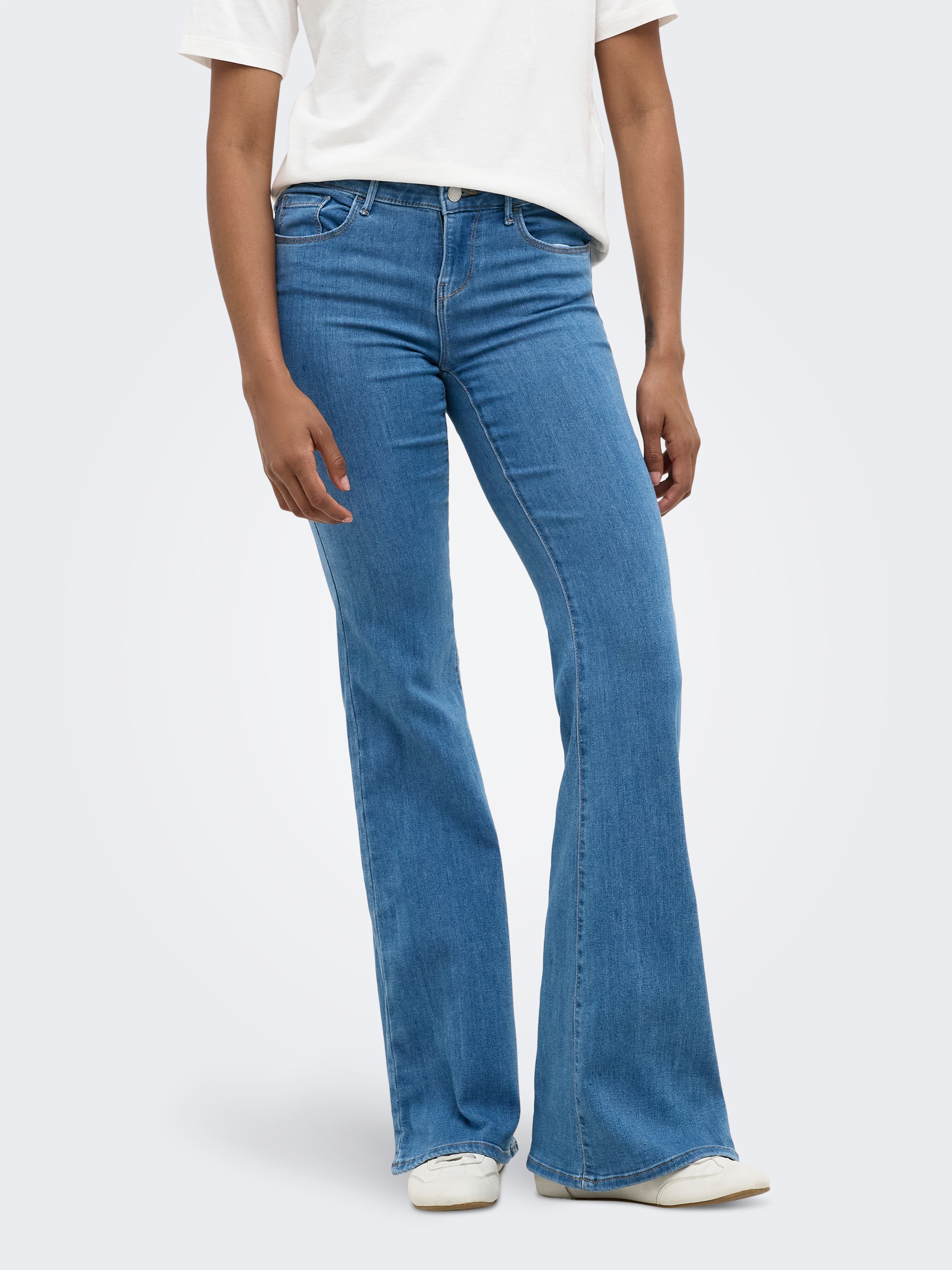 Image of ONLY Bootcut-Jeans "ONLHELLA LOW RETRO FLARED DNM" Viskosemischung, bootcut fit