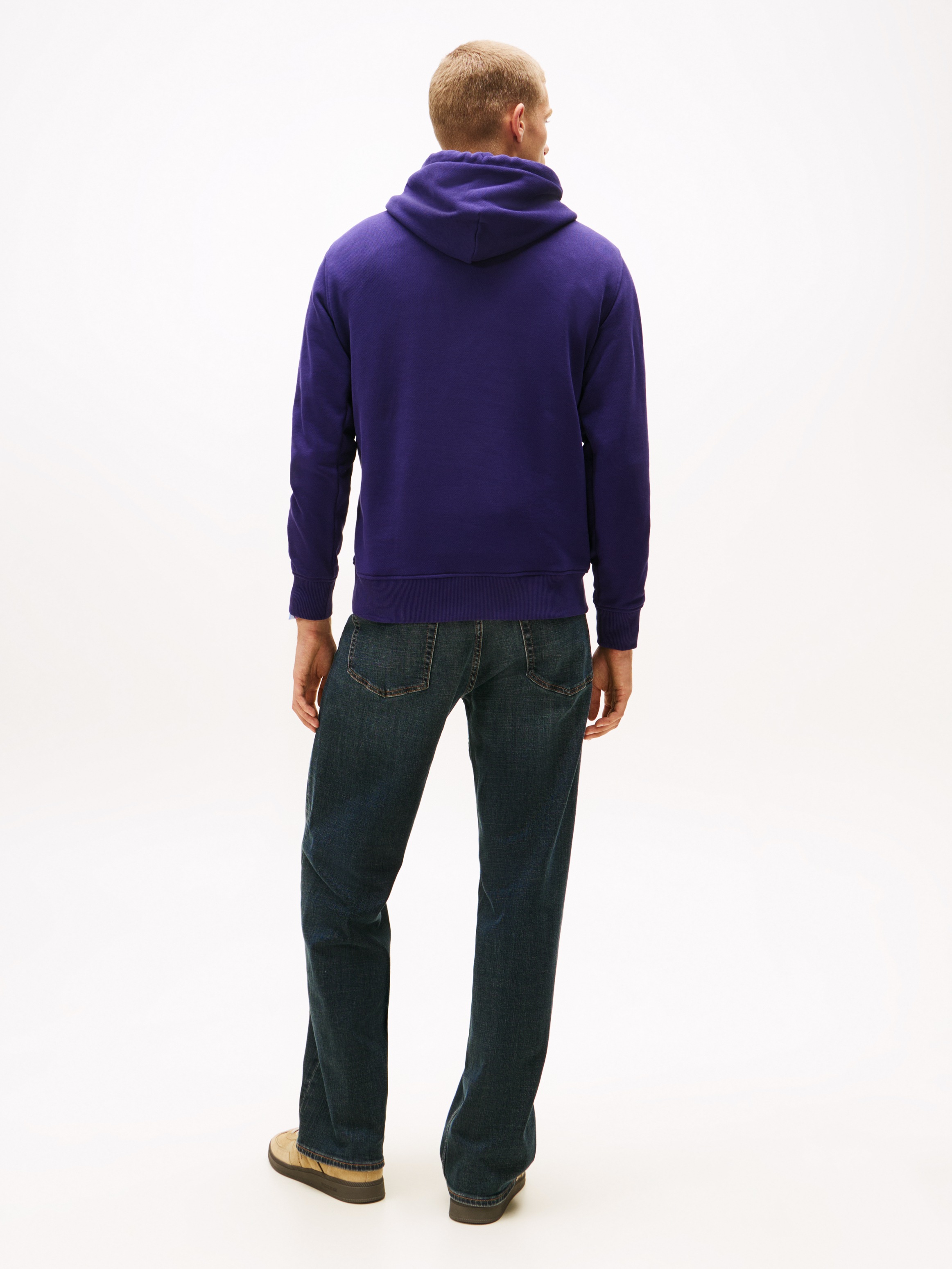 Tommy Jeans Hoodie »TJM REG BADGE HOODIE EXT«, Mit Rundhalsausschnitt
