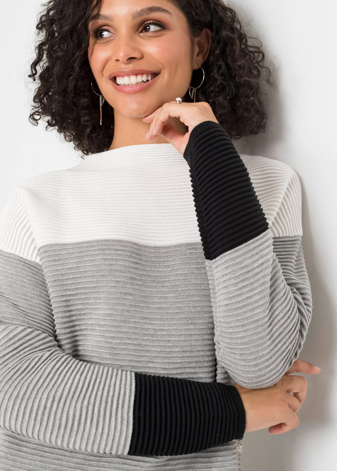 bonprix Pull long »Gestreifter Long-Pullover« aus Baumwolle und Polyacryl, mit Stehkragen, für kühle Tage