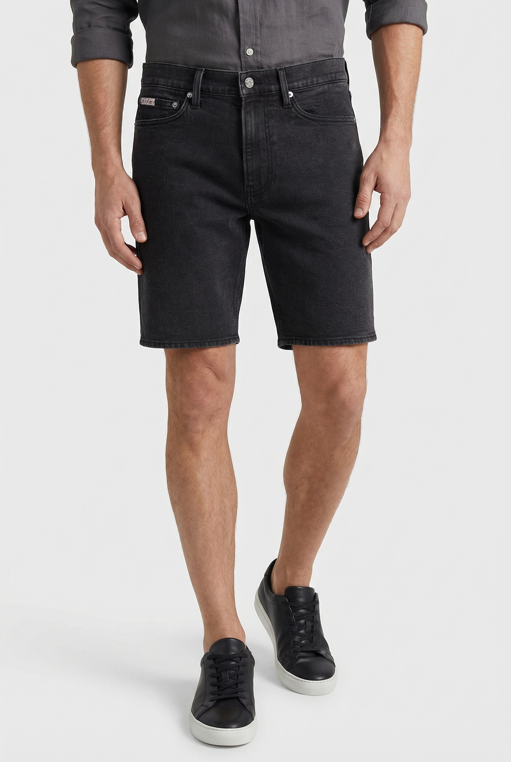 Image of Calvin Klein Jeans Shorts "SLIM ESSENTIAL BLACK SHORT" Slim fit mit praktischen Taschen
