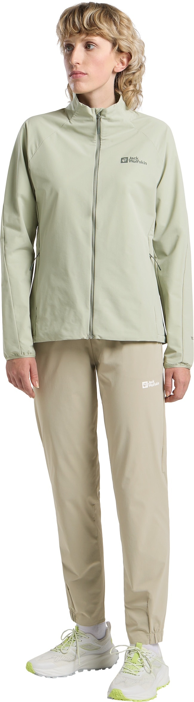 Jack Wolfskin Outdoorjacke »PRELIGHT STRIDE JKT W« mit UV-Schutz, leicht verstaubar, windabweisend, atmungsaktiv