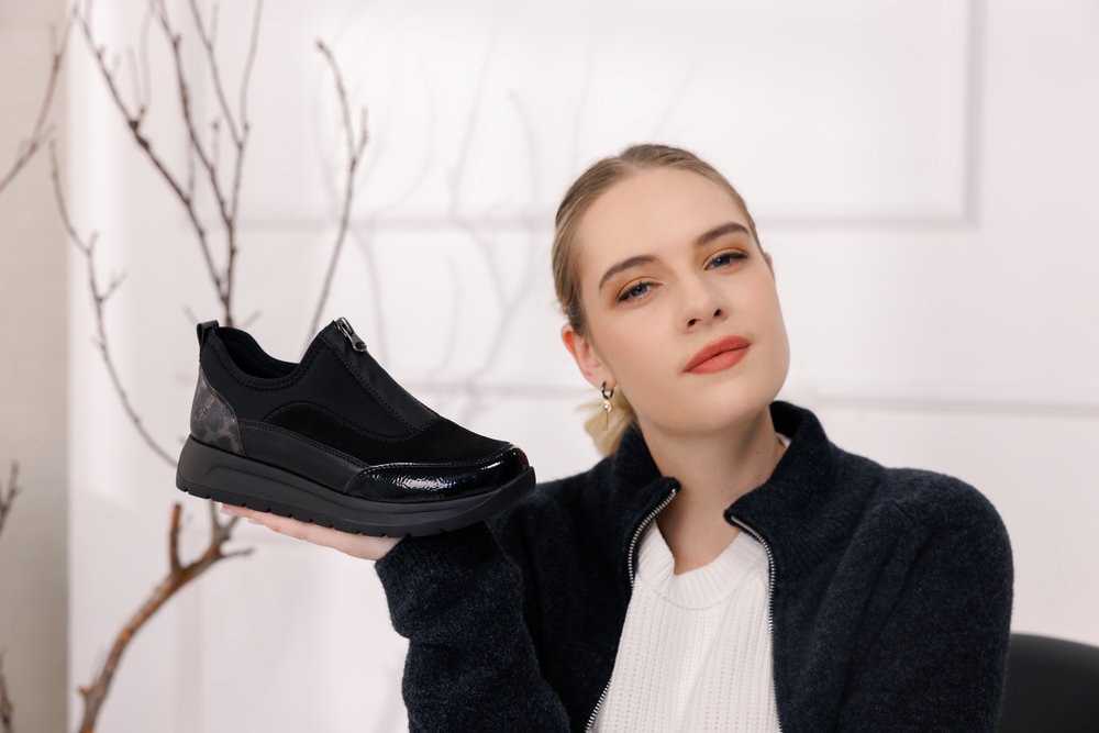 Remonte Baskets à plateforme  Halbschuh, Casual-Sneaker mit Lackdetails