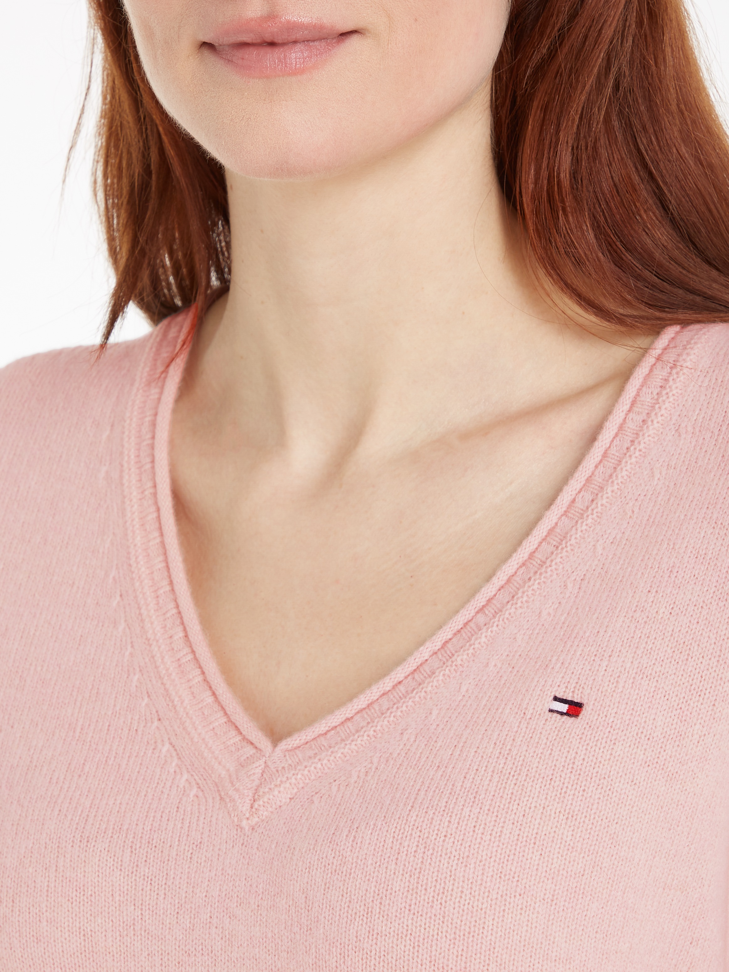 Tommy Hilfiger Strickpullover »SOFT WOOL V-NK SWEATER«, aus reiner Wolle