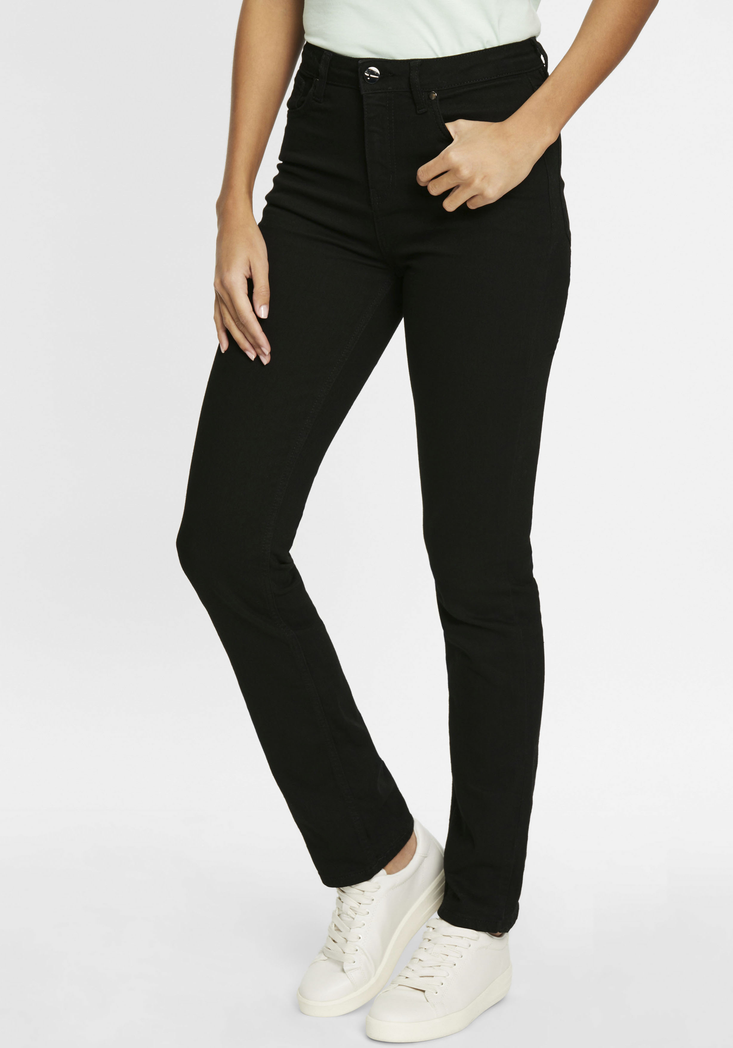 Tamaris Slim-fit-Jeans, mit Logo-Badge - NEUE KOLLEKTION-Tamaris 1