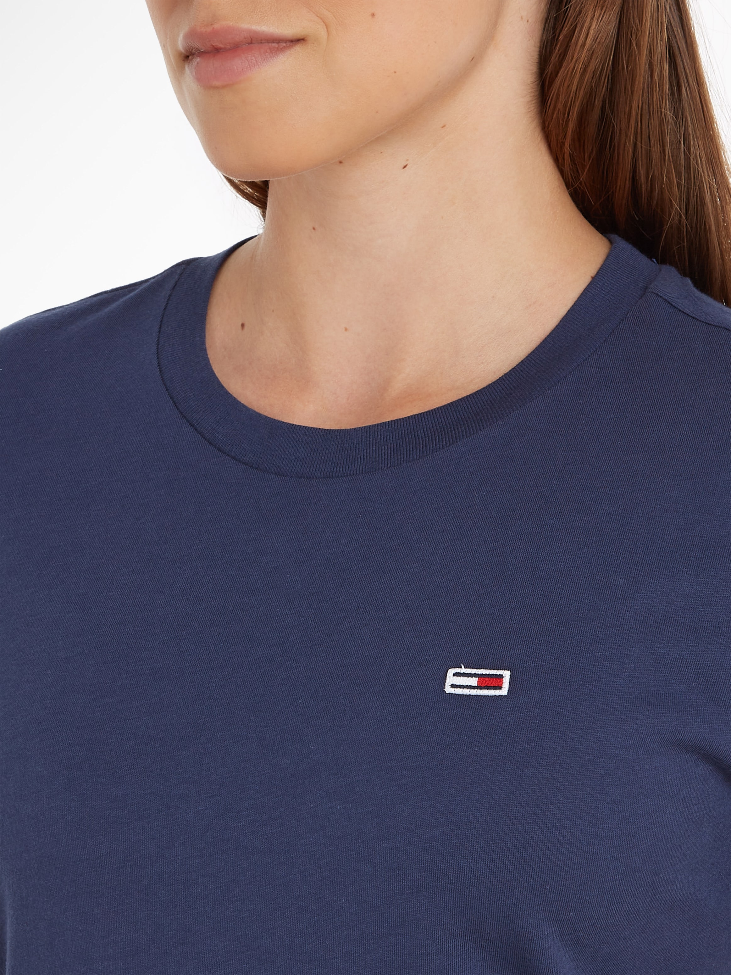 Tommy Jeans Rundhalsshirt »TJW REGULAR JERSEY C NECK«, mitTommy Jeans Logo-Flag auf der Brust