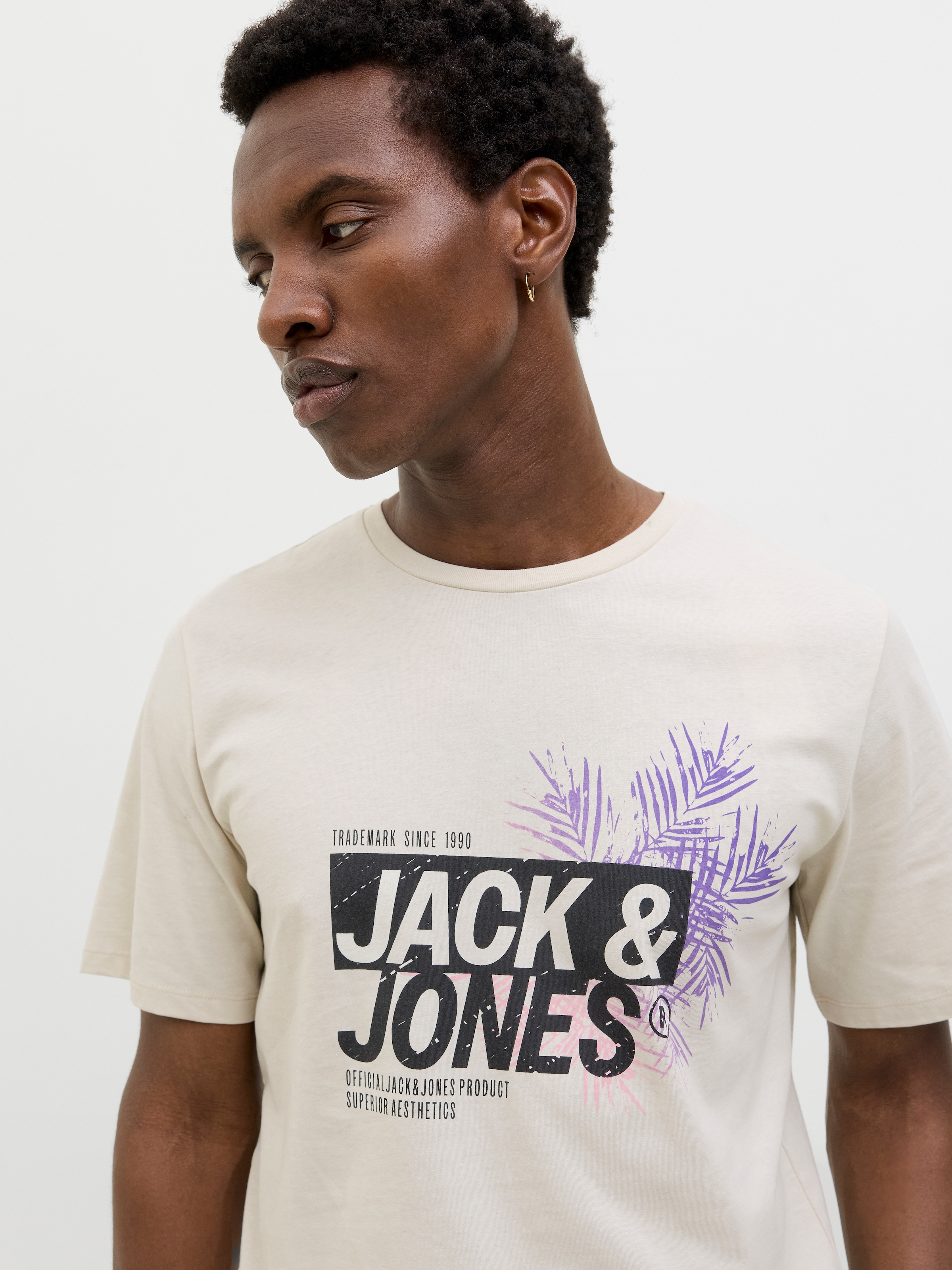 Jack & Jones Print-Shirt »JJJAXON – T-Shirt mit Print, Rundhals und Baumwolle«, Print, modisch, regular fit, Jersey, Rundhals