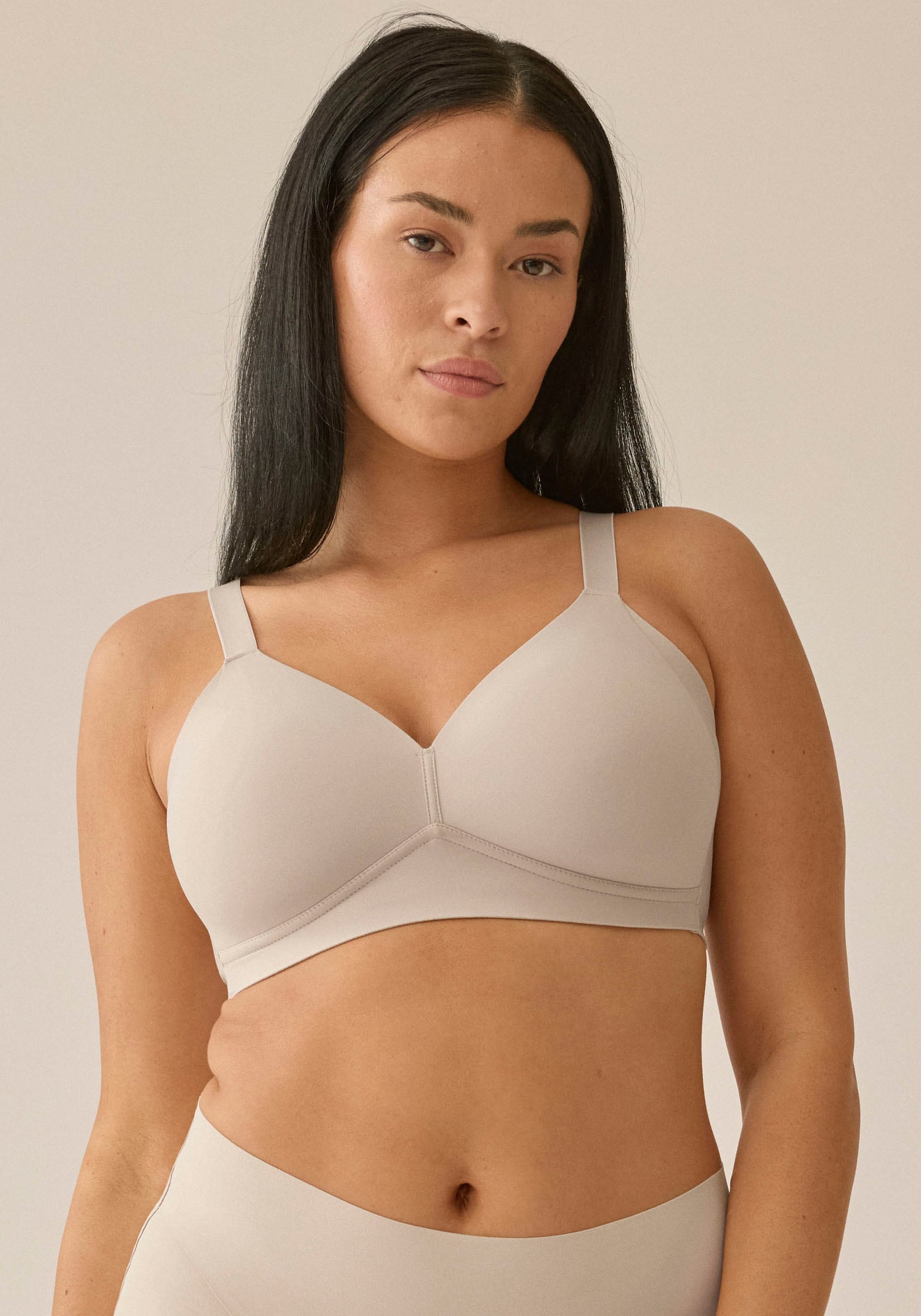 Image of Naturana Soft-BH "Smoothing" flache nahtlose Abschlüsse, breites Unterbrustband, ohne Bügel, basic