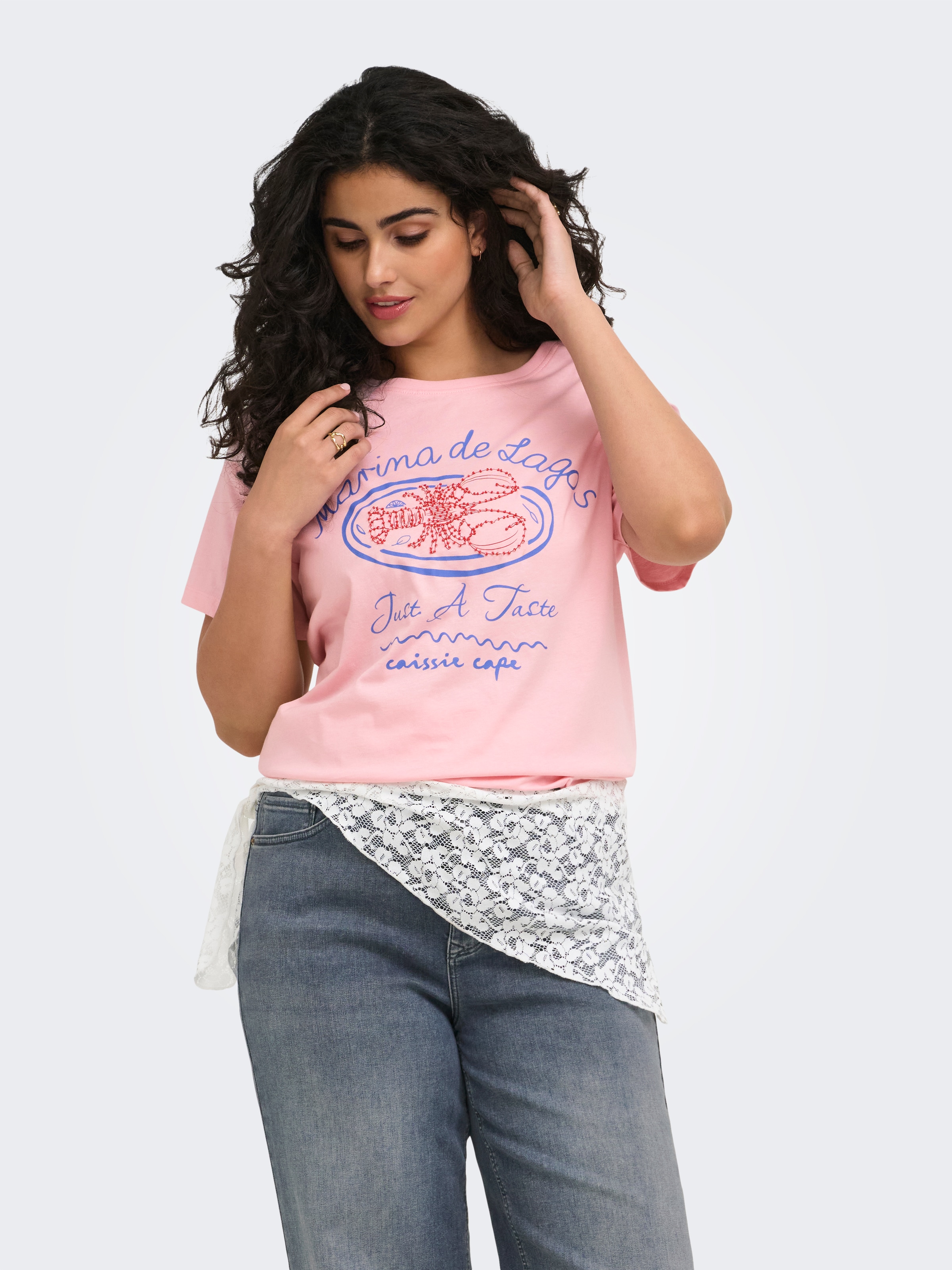Image of ONLY CARMAKOMA Kurzarmshirt "CARINES LIFE S/S O-NECK REG FIT TEE JRS"