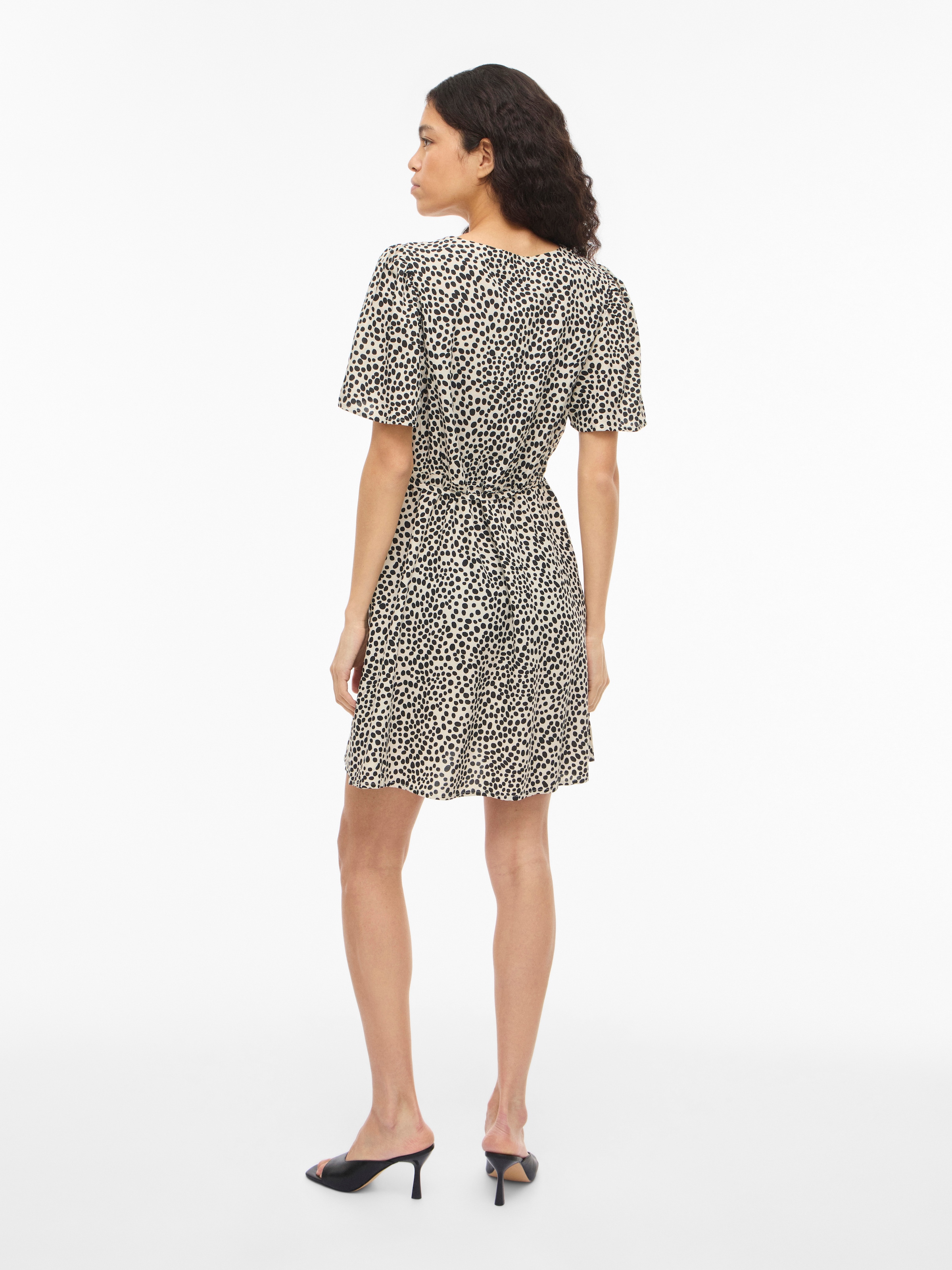 Vila Mini-robe »VIGRACE V-NECK S/S SHORT DRESS - NOOS« robe d'été,