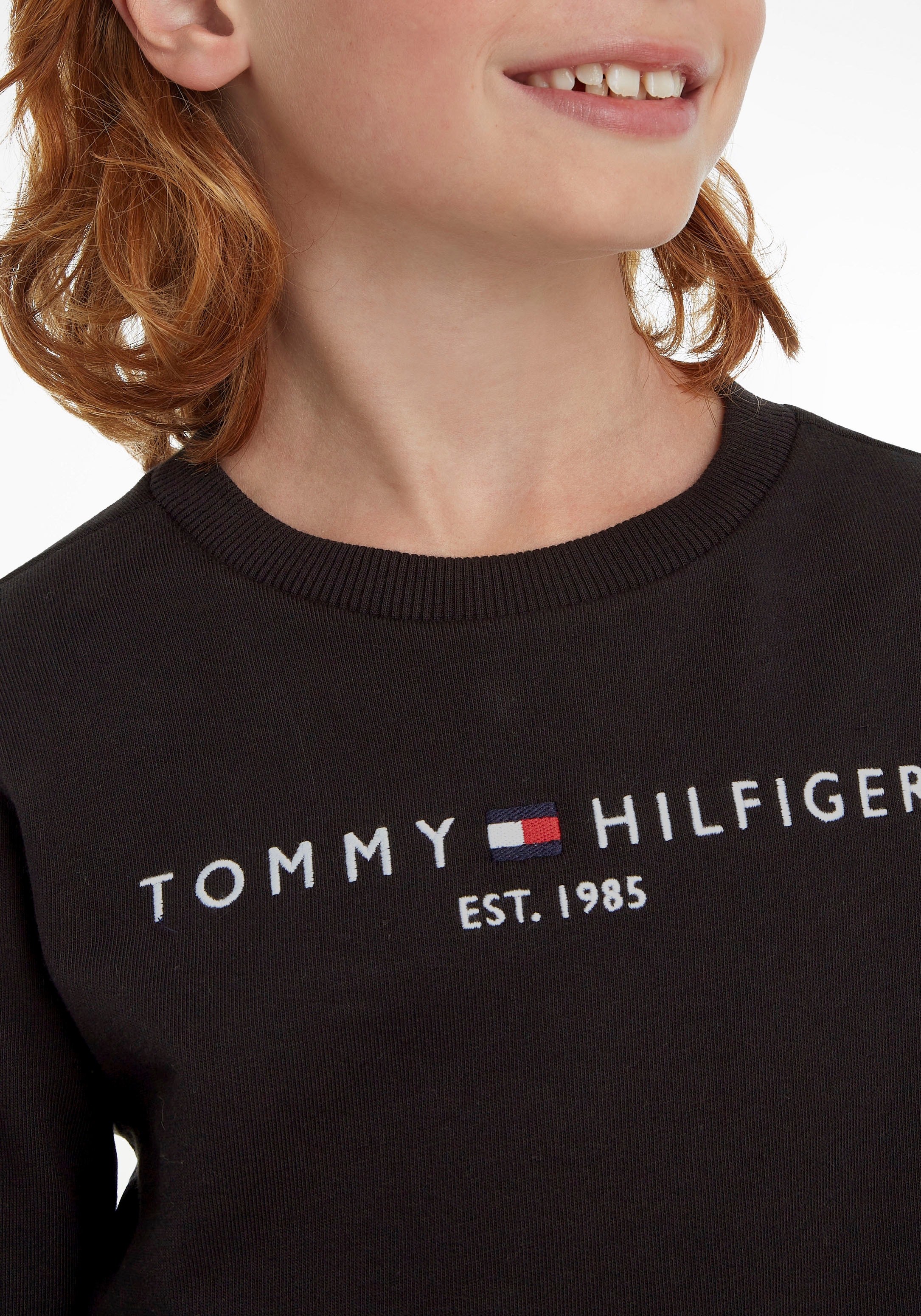 Tommy Hilfiger Sweatshirt »ESSENTIAL SWEATSHIRT«, Kinder Kids Junior MiniMe,für Jungen und Mädchen