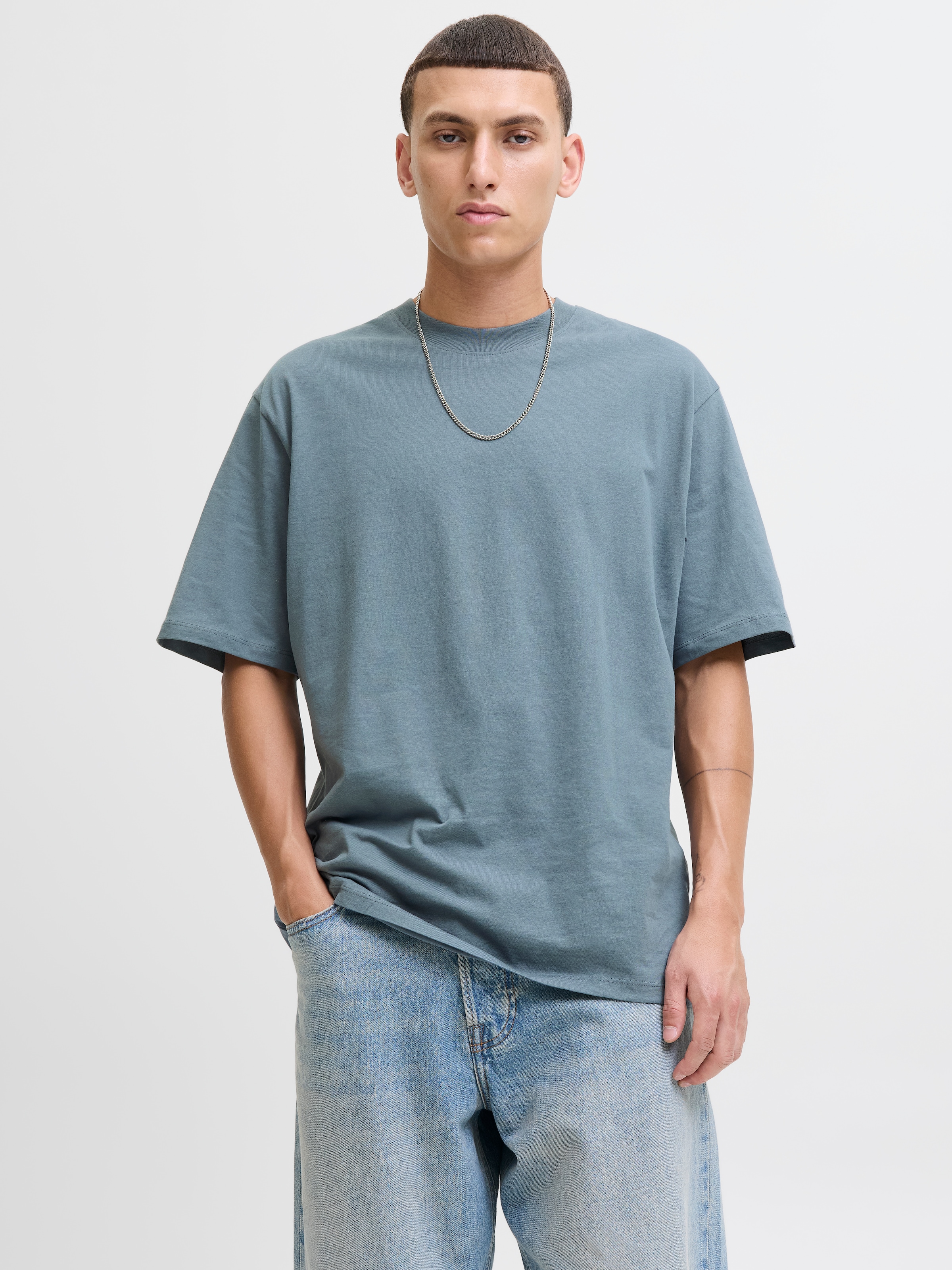 Jack & Jones Oversize-Shirt »JJEBRADLEY Oversize T-Shirt mit klassischem Rundhalsausschnitt«, mit gekämmten Jersey