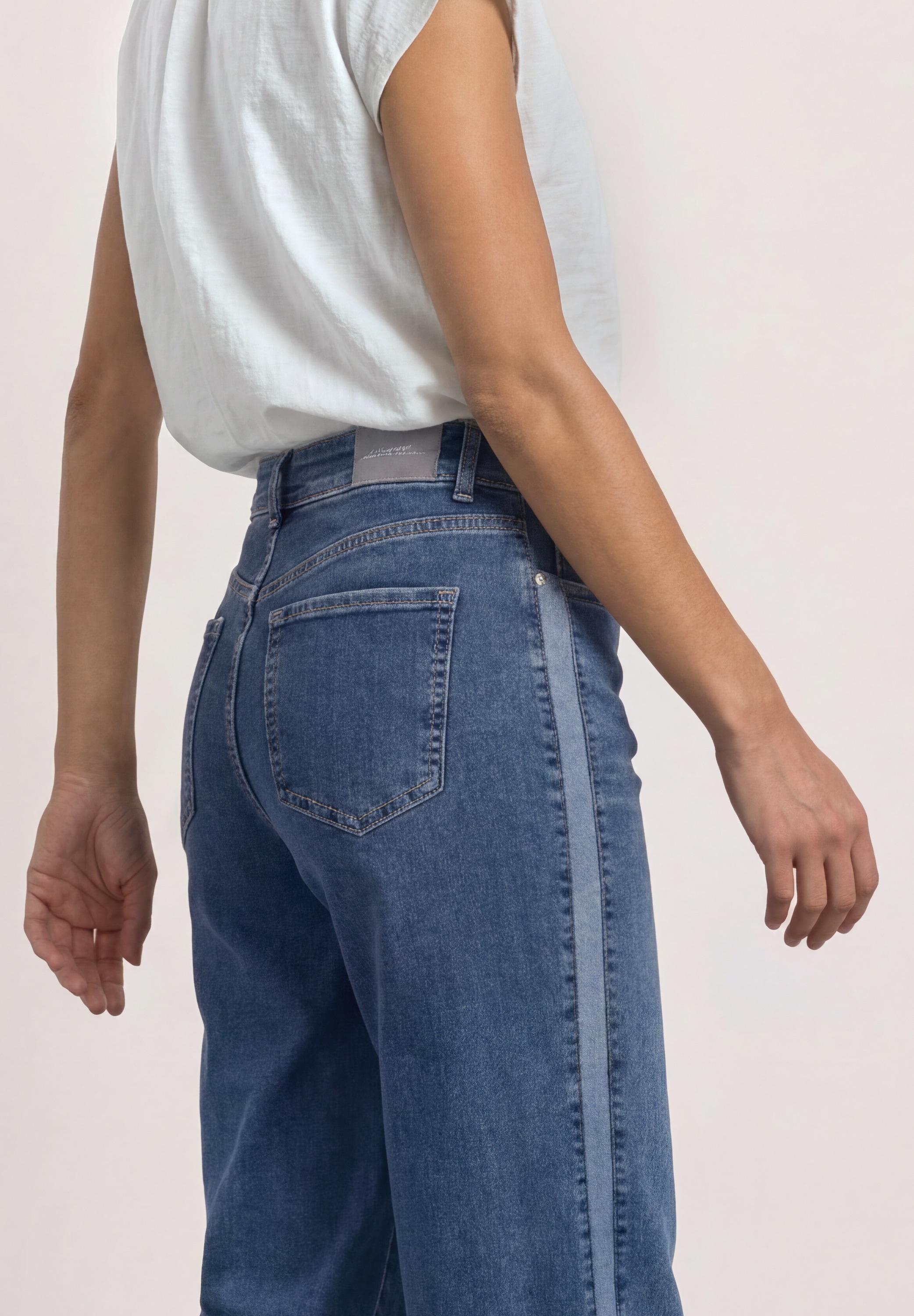 STREET ONE Jeans loose fit avec bandes gallon / jambe large / stretch