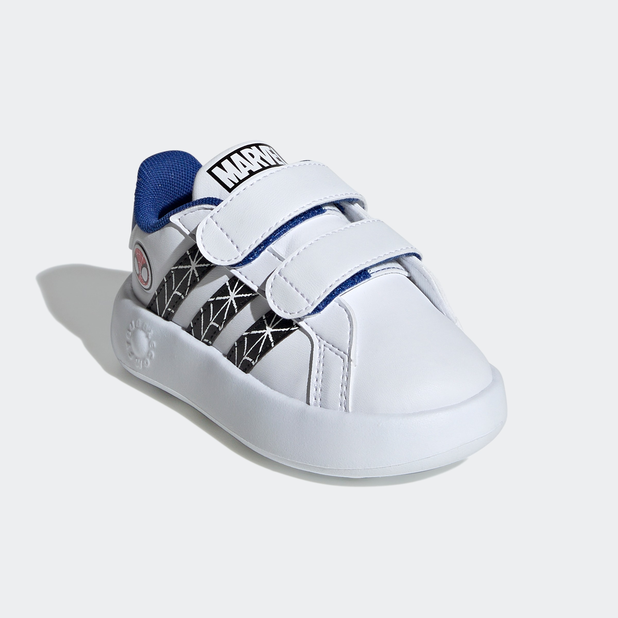 adidas Sportswear Klettschuh »ADIDAS MARVEL SPIDER-MAN KIDS GRAND COURT SCHUH«, Design auf den Spuren des adidas Superstar, für Kinder