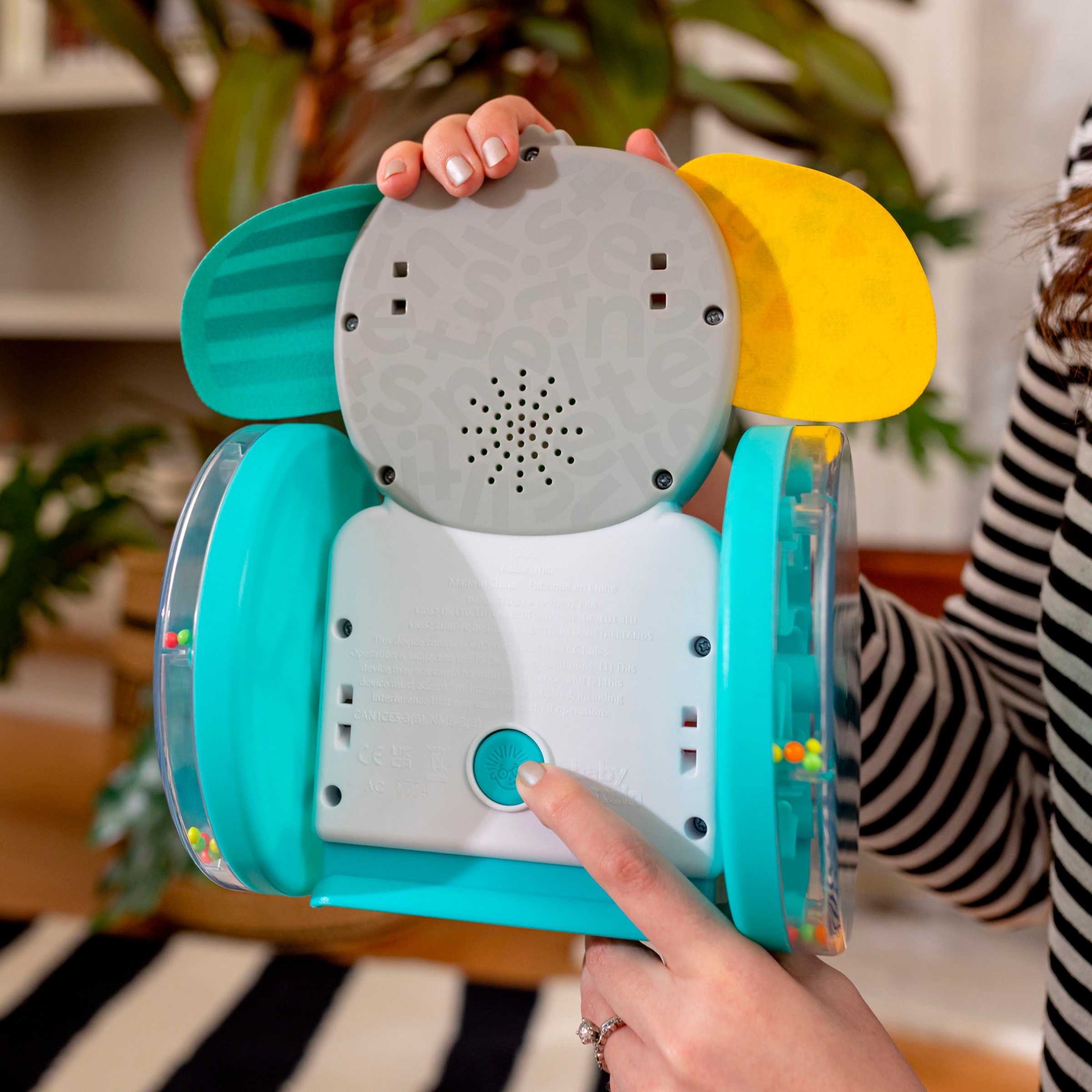 Baby Einstein Jouets éducatifs »Chase & Tap Earl  Interactive Crawling Toy«