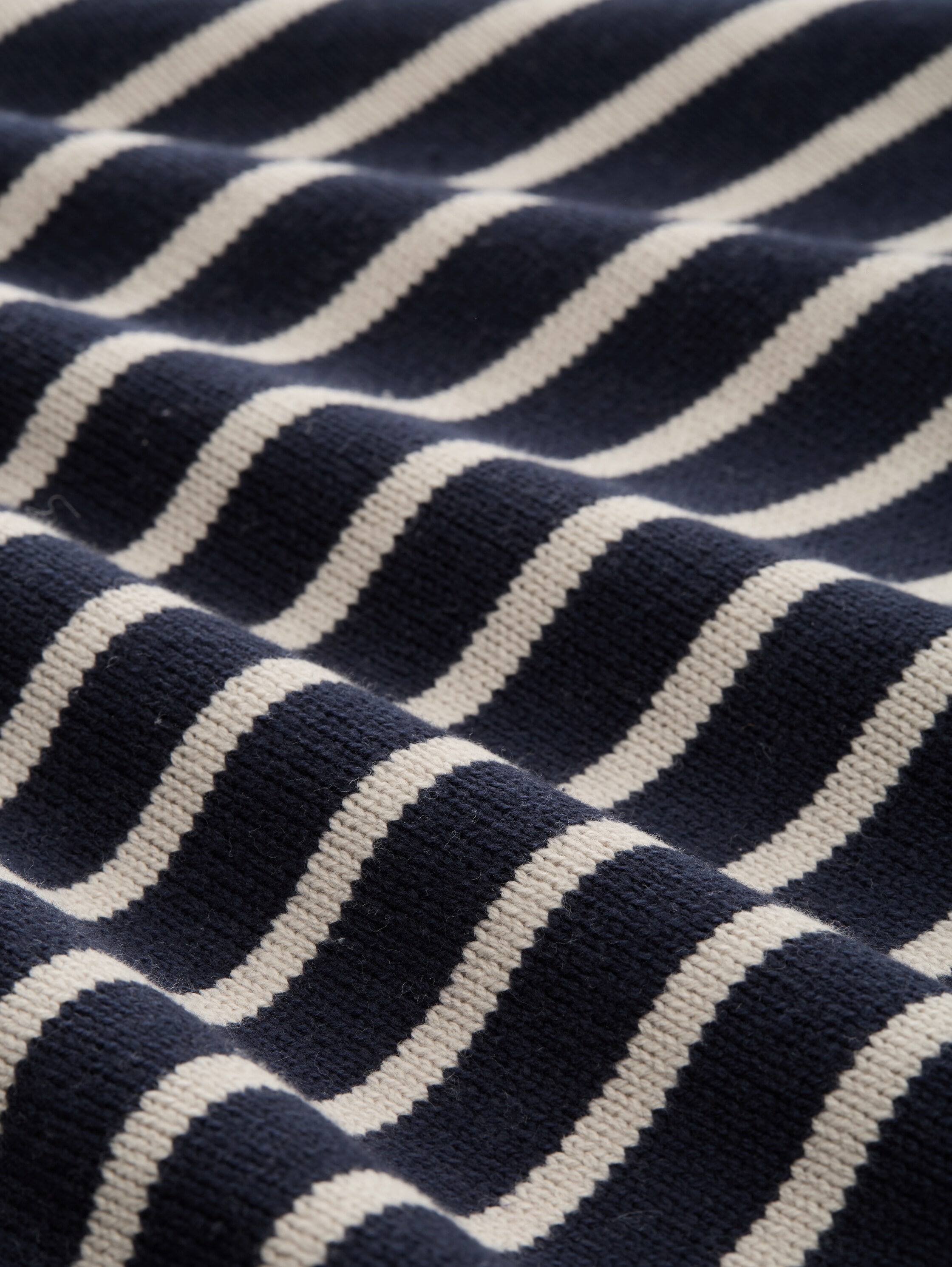 TOM TAILOR Denim Pull en tricot im Streifen-Design und mit Stehkragen