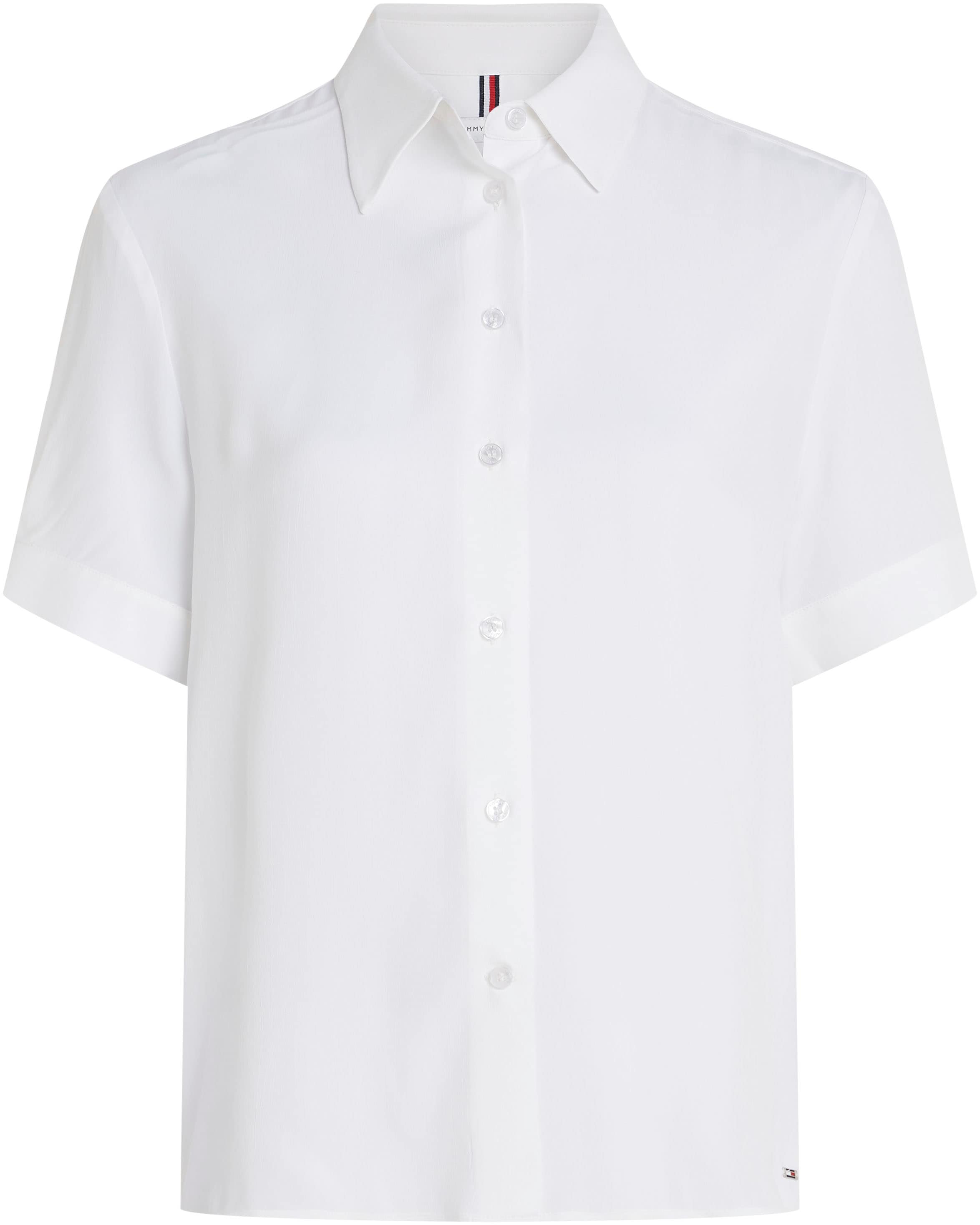 Tommy Hilfiger Kurzarmbluse »ESSENTIAL FLUID SS SHIRT«, mit Metalllabel