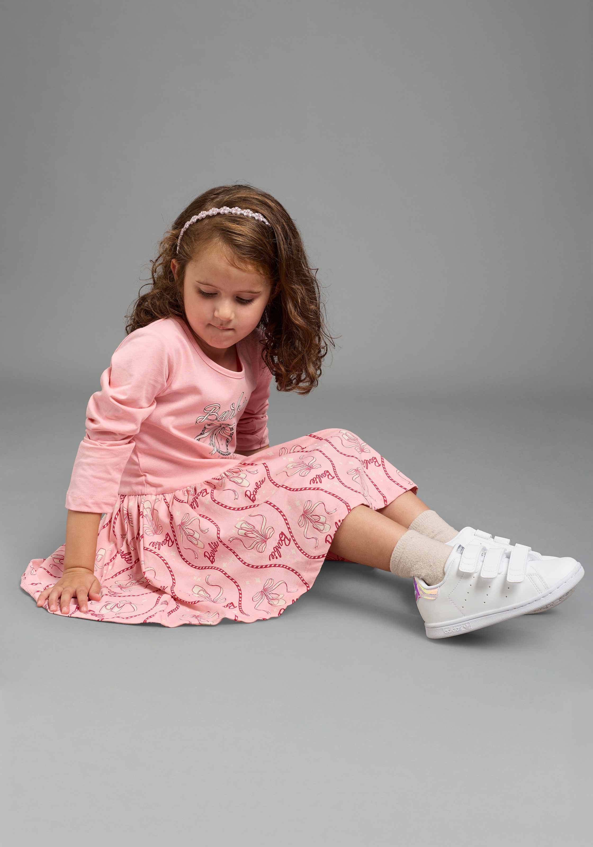 KIDSWORLD Jerseykleid »BARBIE Glitzerdruck Kleid, Mattel« BARBIE Nussknacker Shirtkleid mit Glitzerdruck, kniefrei