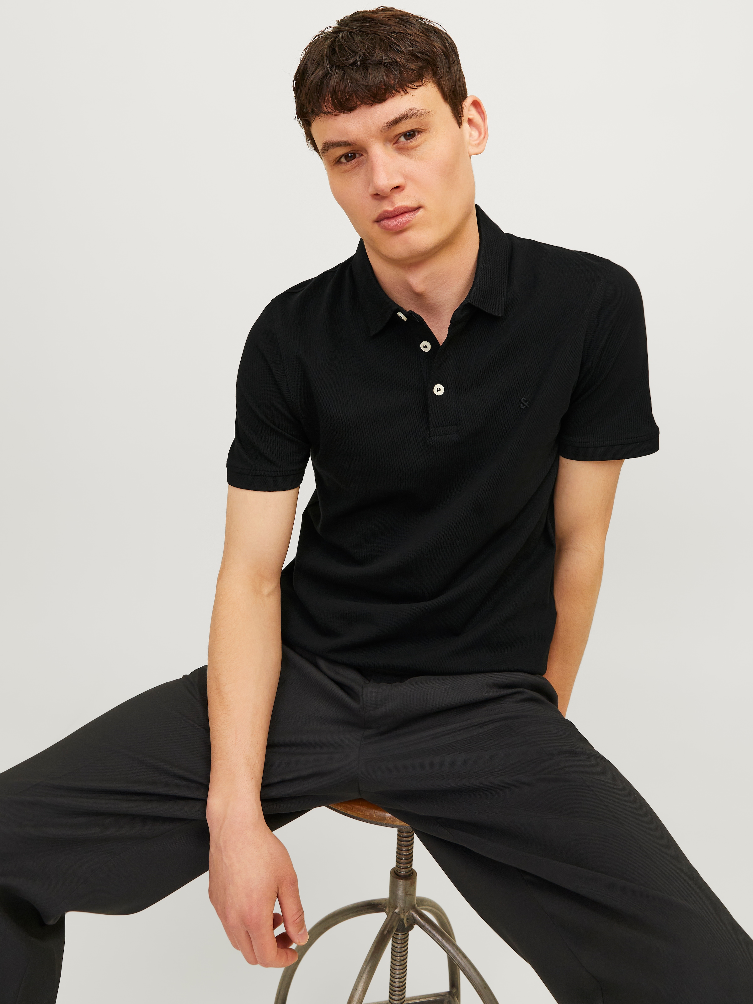 Jack & Jones Polo »JJEPAULOS  Poloshirt mit klassischem Kragen und figurbetonter Form« broderie logo, tendance, étroit, coton, col polo