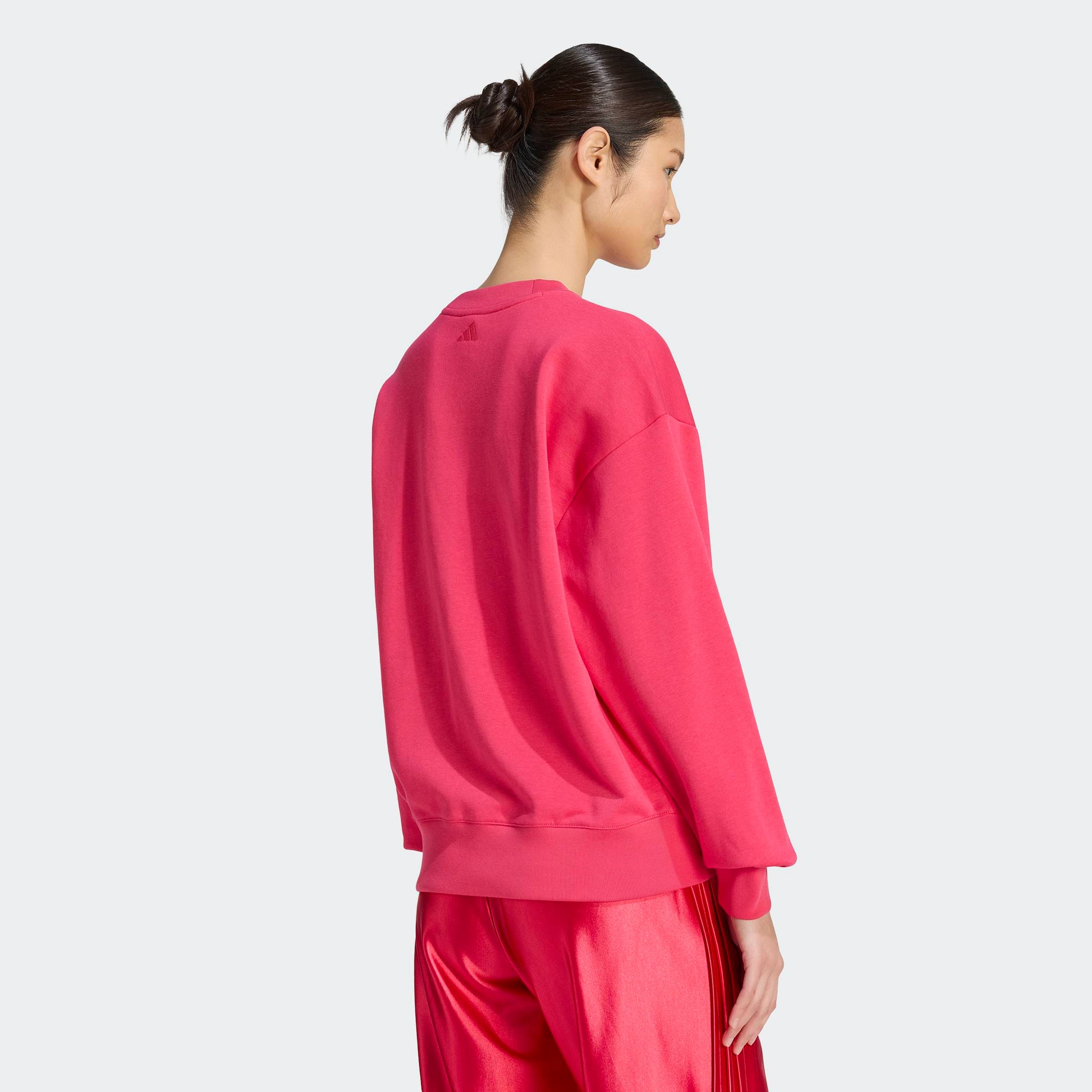 adidas Sportswear Sweatshirt »W SAT CRW«, mit V-Ausschnitt, ohne Verschluss, in normaler Länge
