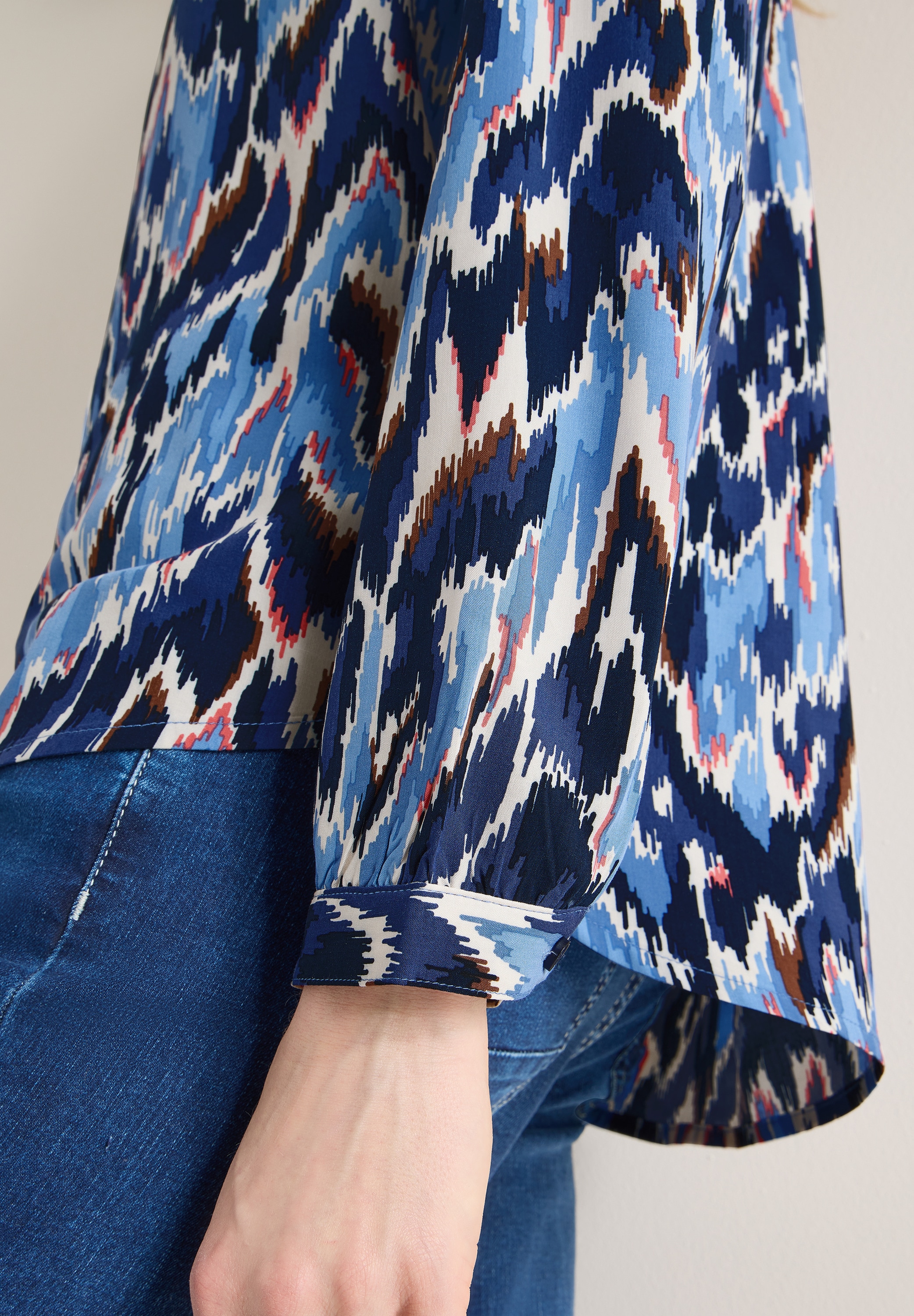 Cecil Blouse à manches longues mit grafischem Print und Reissverschluss