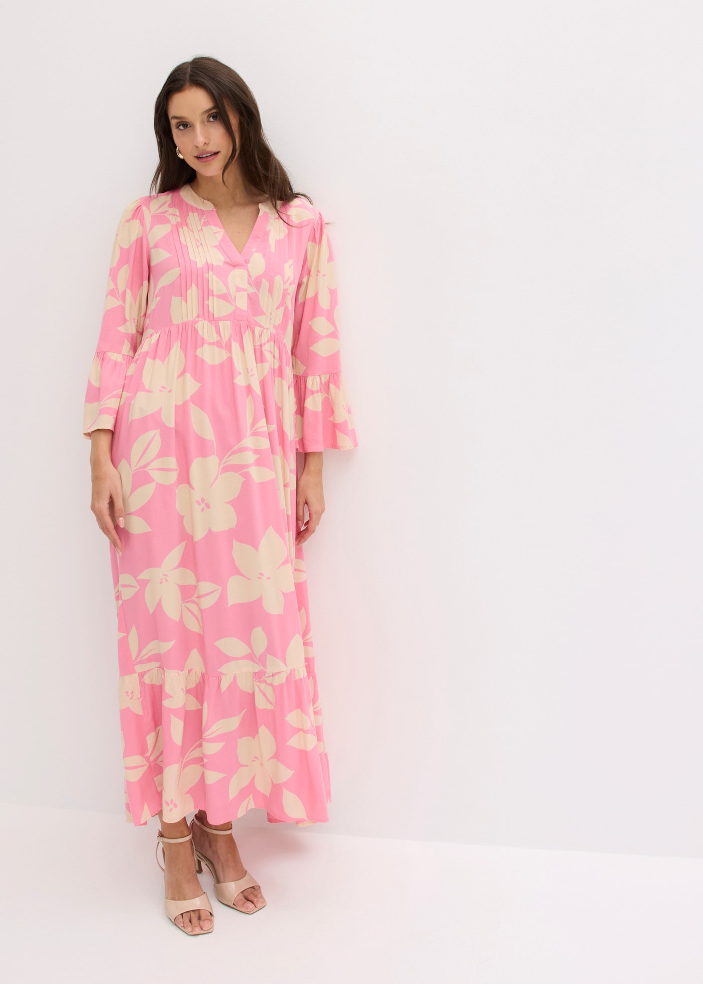 bonprix Maxikleid »Maxikleid aus fliessender Viskose« für modischen Auftritt, aus Viskose, A-Linie, 3/4-Ärmel