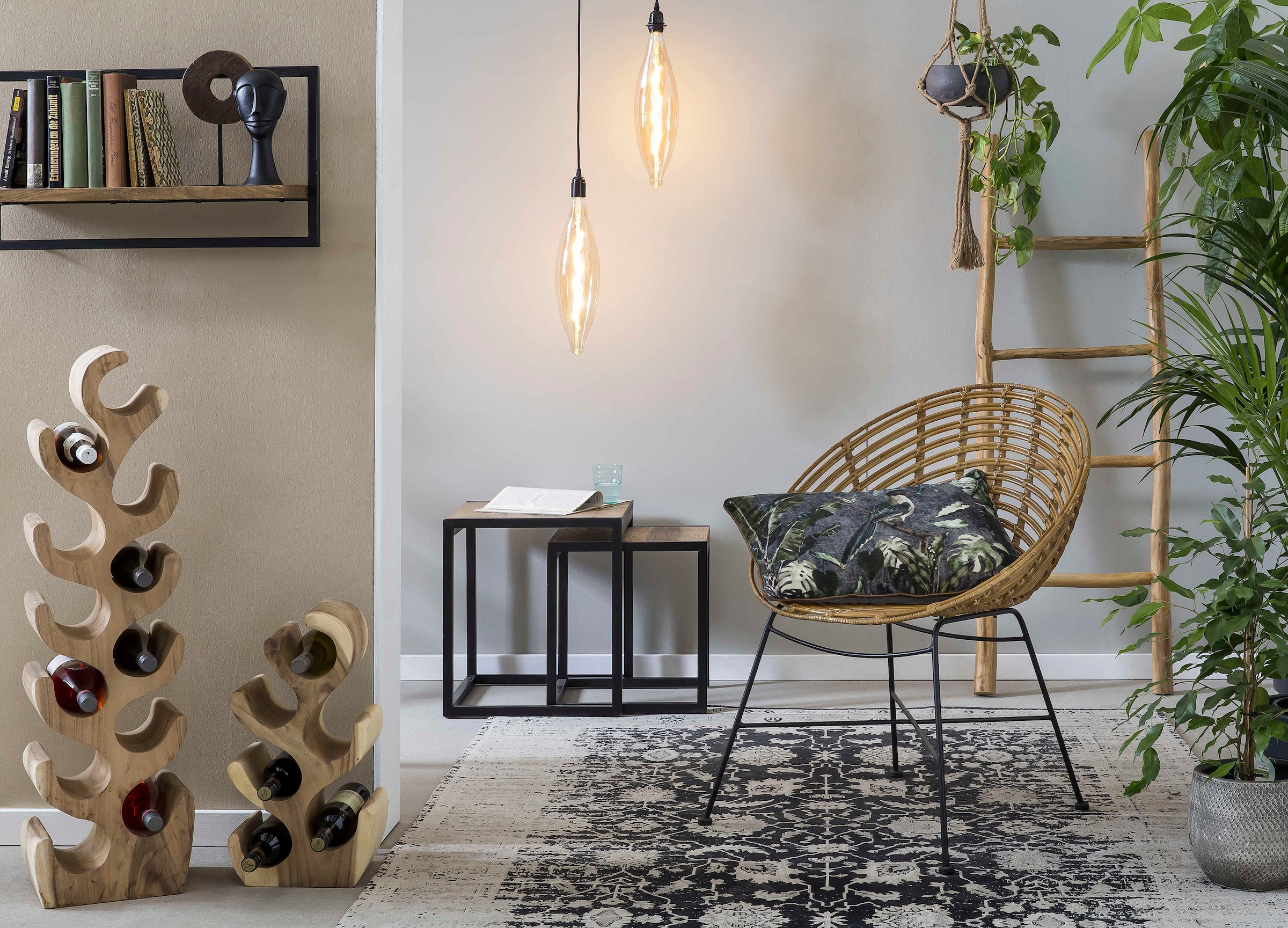 SIT Rattanstuhl »Rundsitz Rattan Metall Schwarz Natur Lounge Design« () 1 Stk.Rattanstuhl mit Rundsitz aus Rattan & Metall im Lounge Design